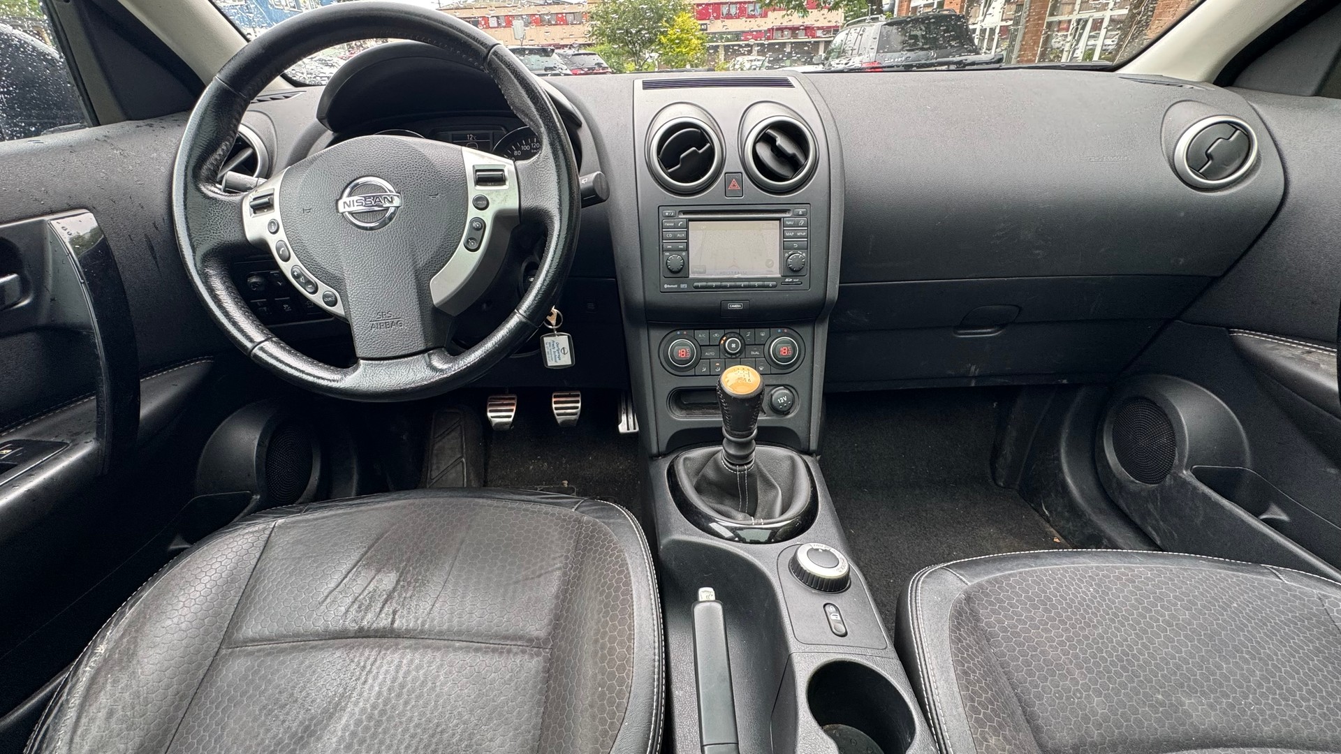 NISSAN Qashqai 1.6 dCi iStop 4WD tekna-image-8
