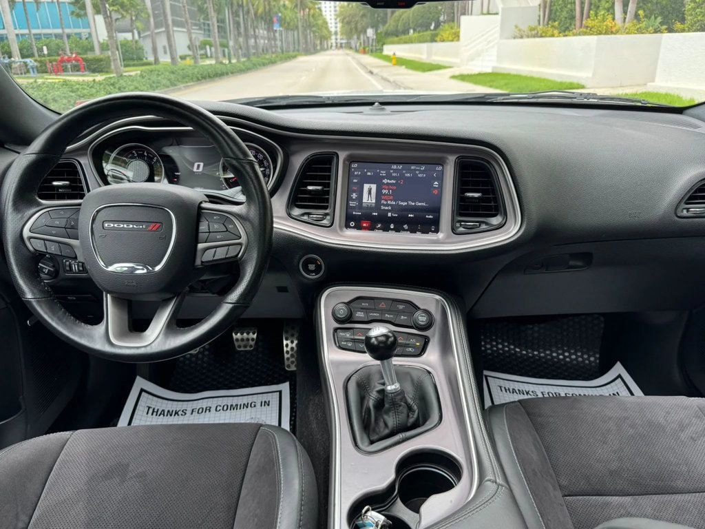 DODGE 6.4 V8 HEMI SRT Scat Pack-image-3