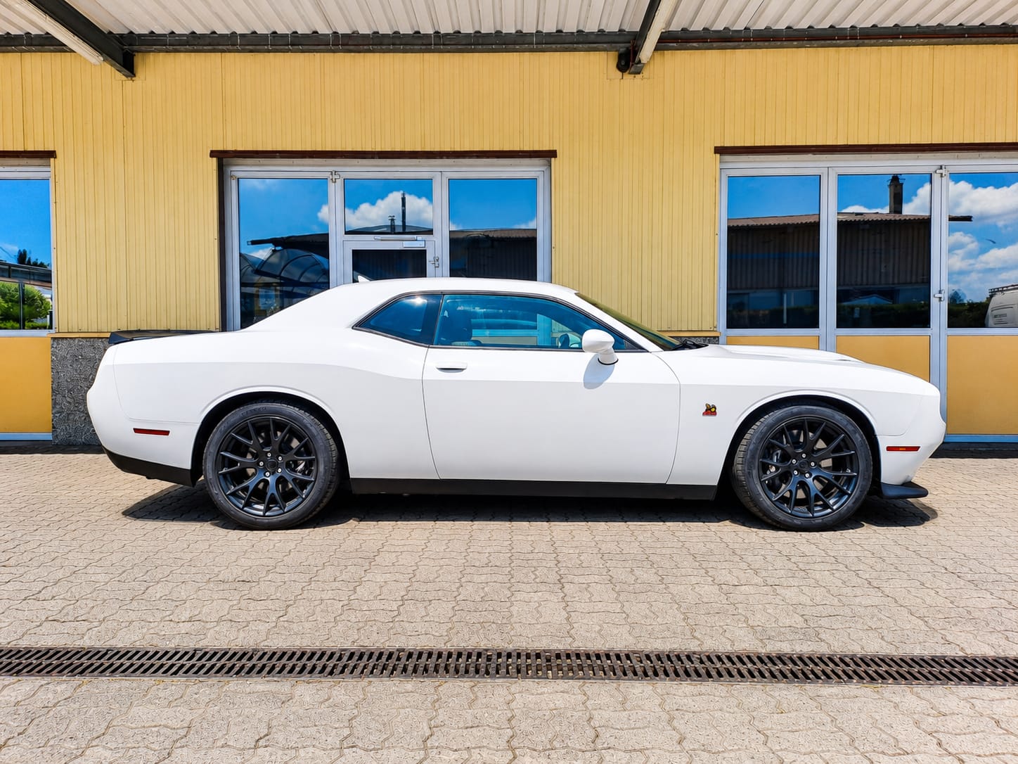 DODGE 6.4 V8 HEMI SRT Scat Pack-image-1