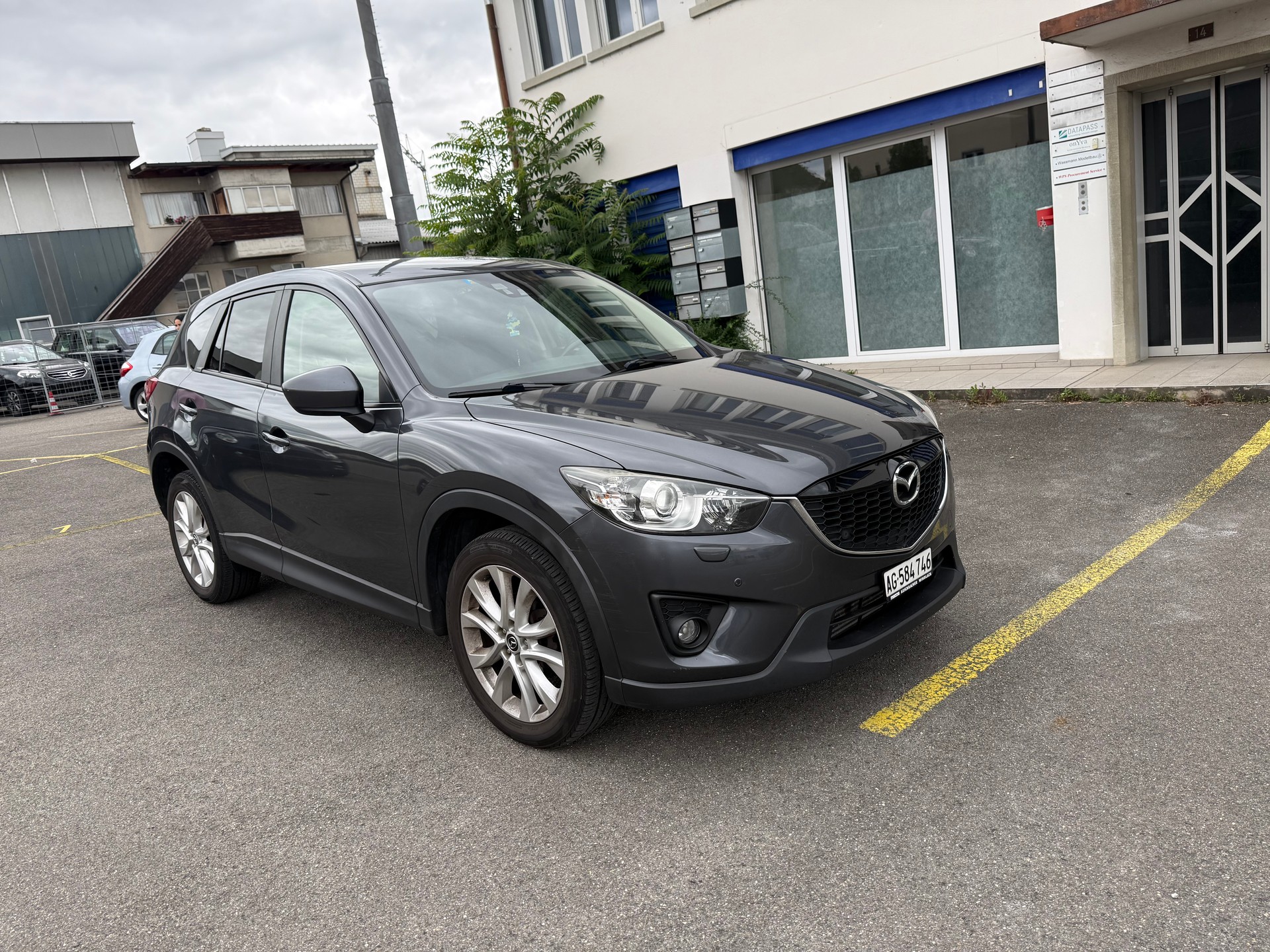 MAZDA CX-5 2.2 D HP Revolution AWD Automatic-image-1