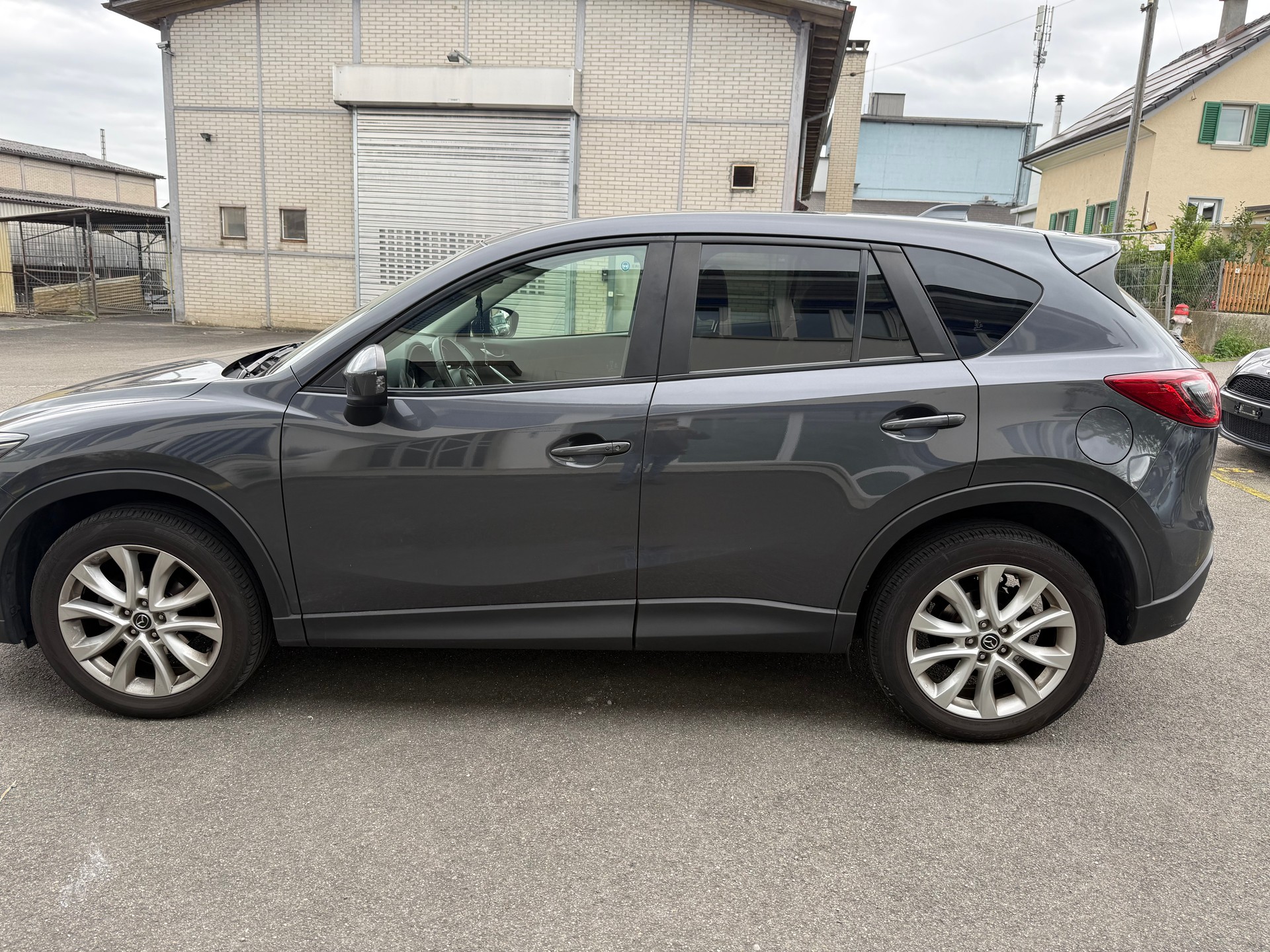 MAZDA CX-5 2.2 D HP Revolution AWD Automatic-image-5