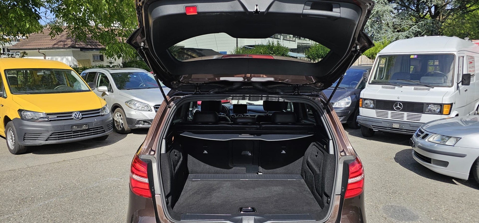 MERCEDES-BENZ B 220 Style 4Matic 7G-DCT-image-7