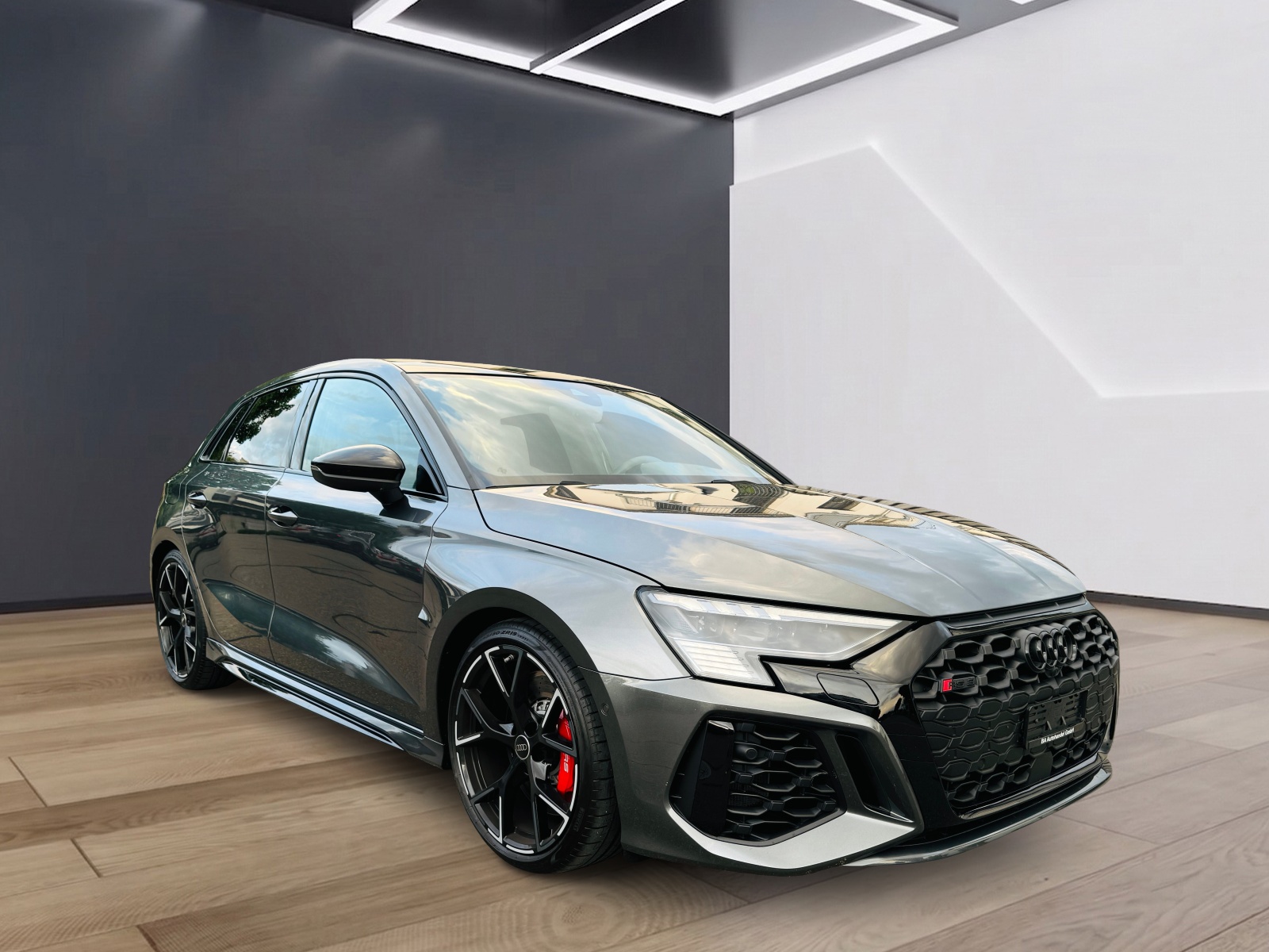 AUDI RS3 SPORTBACK 2.5 TSI QUATTRO S-TRONIC*HJS DOWNPIPES*5 JAHRE/1'00000 KM HERSTELLERGARANTIE*