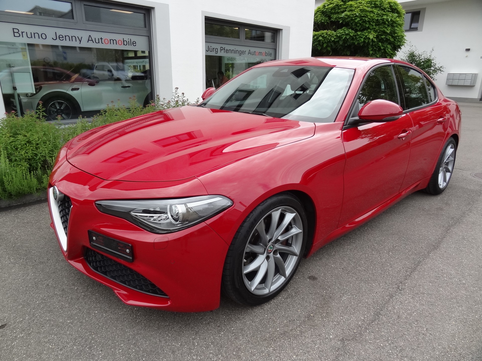 ALFA ROMEO Giulia 2.0 Super Automatic-image-0