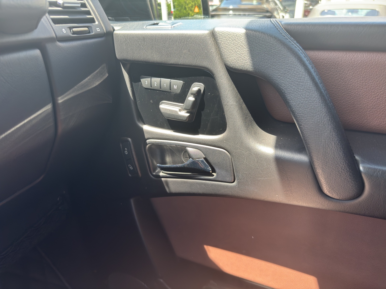 MERCEDES-BENZ G 500 7G-Tronic-image-26