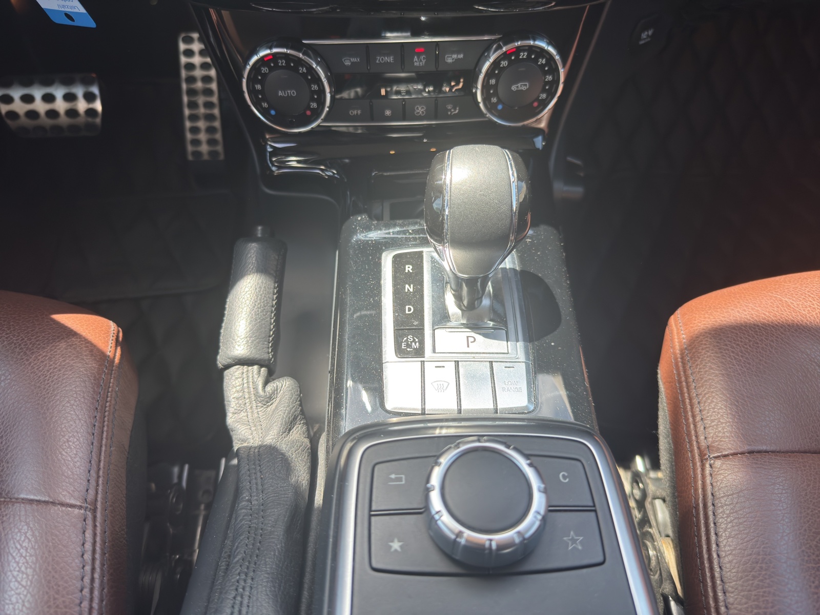 MERCEDES-BENZ G 500 7G-Tronic-image-24