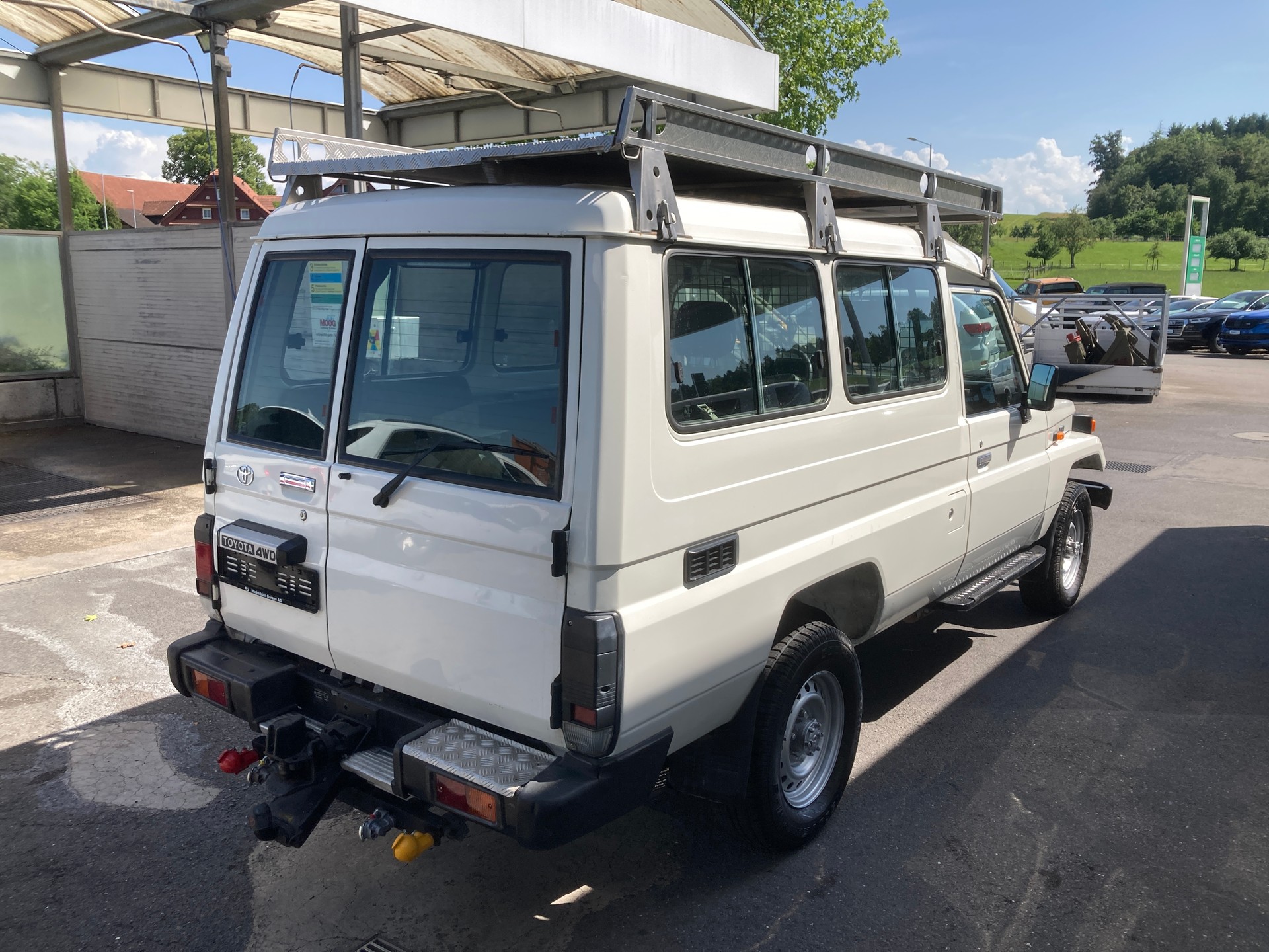 TOYOTA Land Cruiser 400 Hdt Long 4.2D-image-1