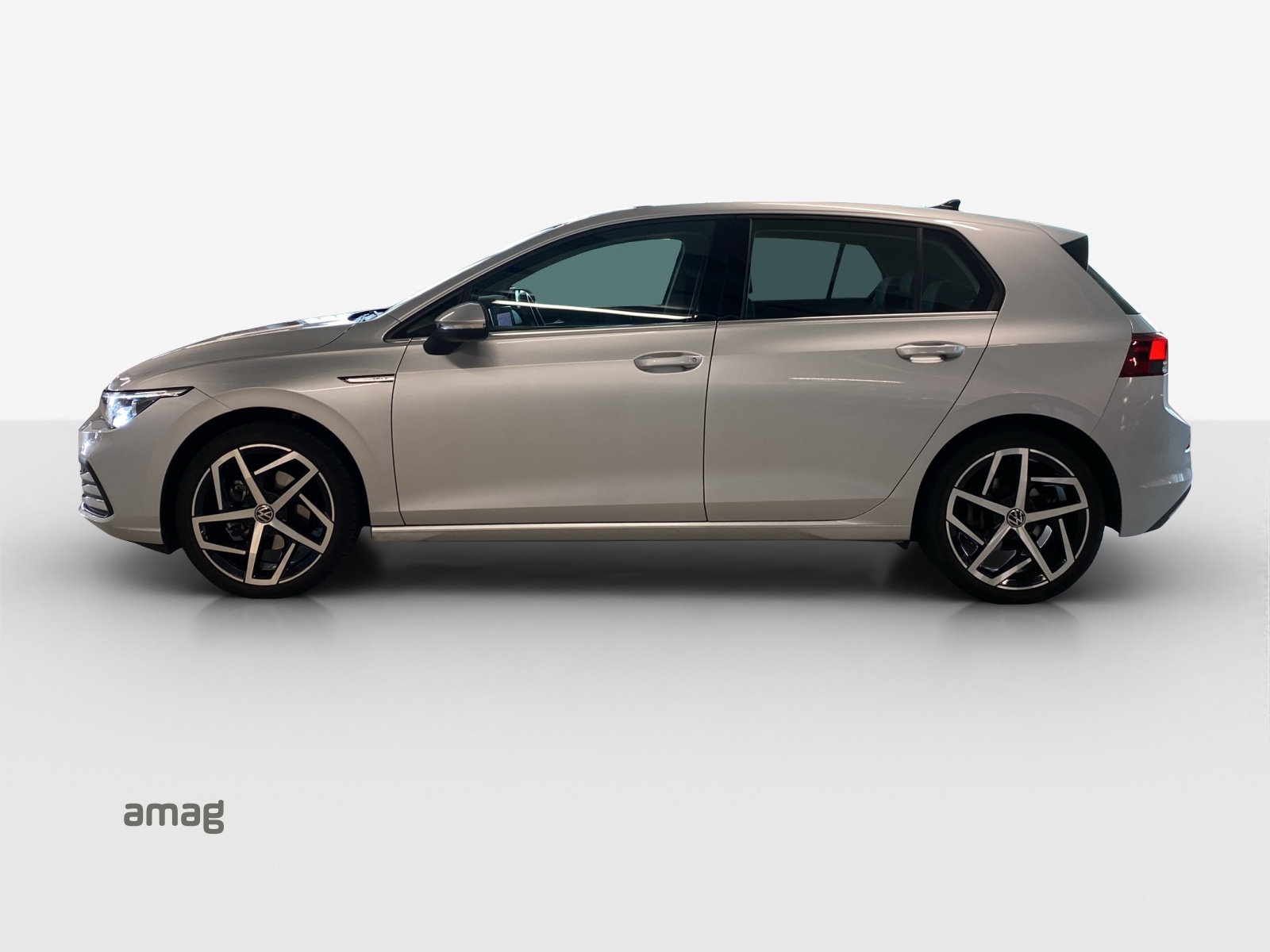 VW Golf 1.5 eTSI mHEV ACT Style DSG-image-1