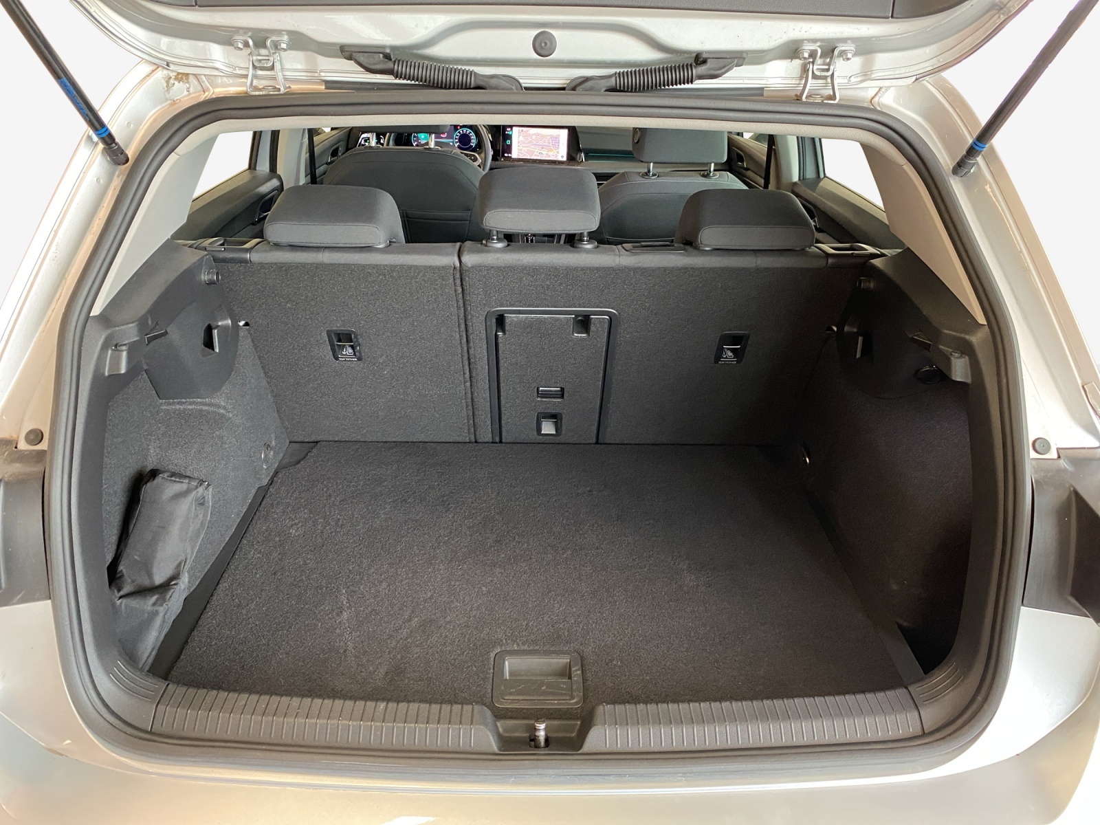 VW Golf 1.5 eTSI mHEV ACT Style DSG-image-12