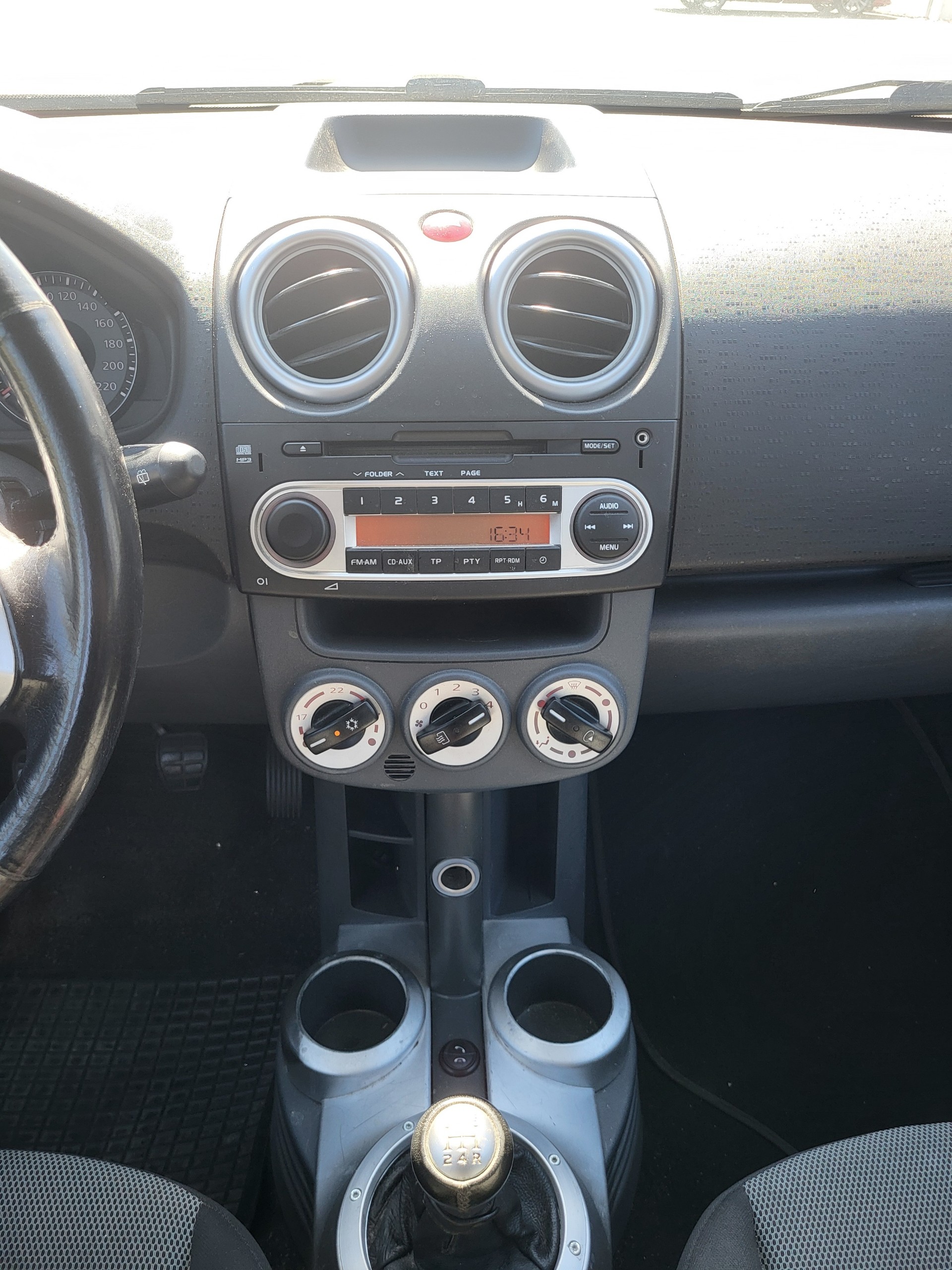 MITSUBISHI Colt 1.3 16V Jubilé (35) ClearTec-image-6