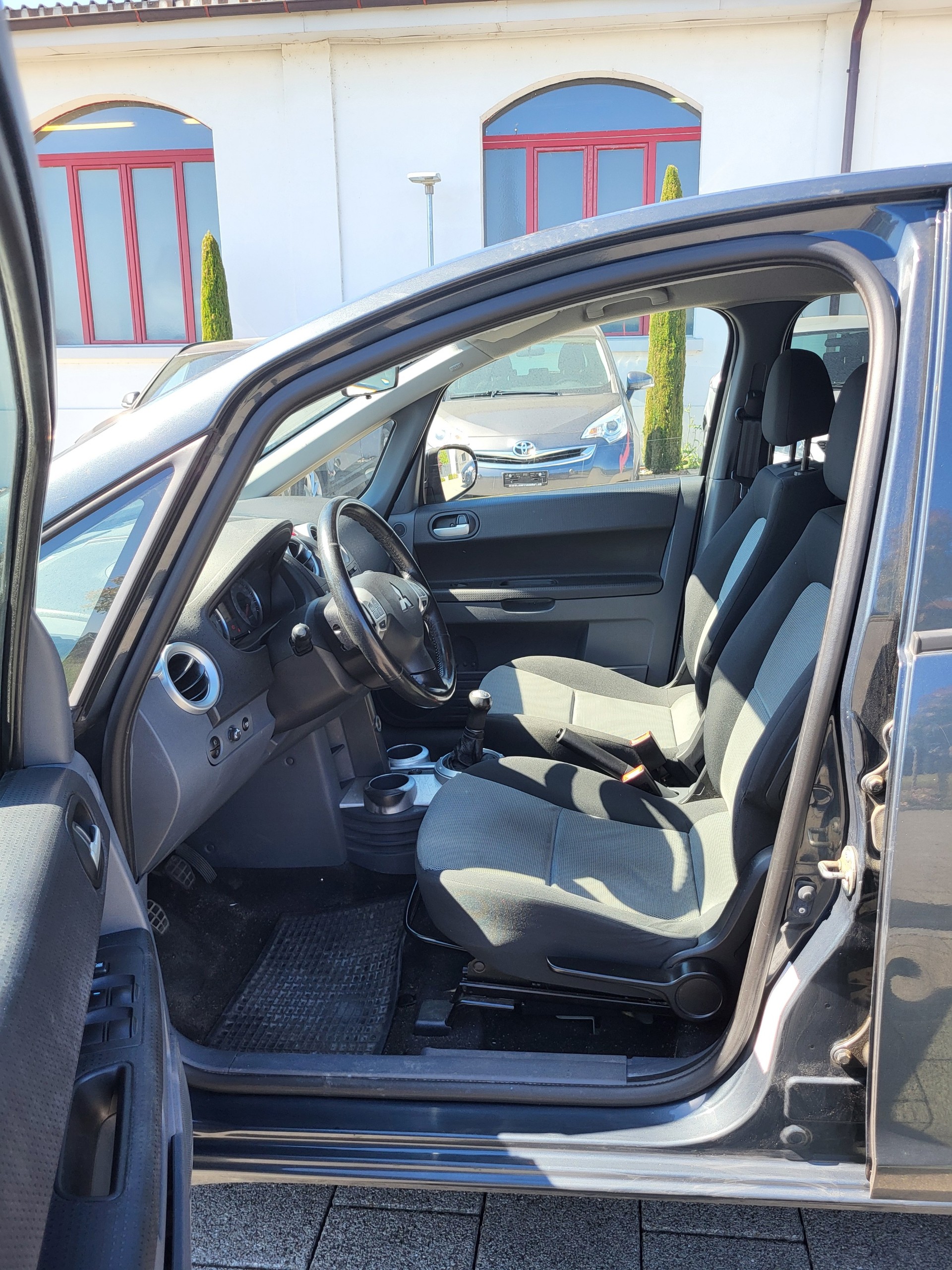 MITSUBISHI Colt 1.3 16V Jubilé (35) ClearTec-image-9