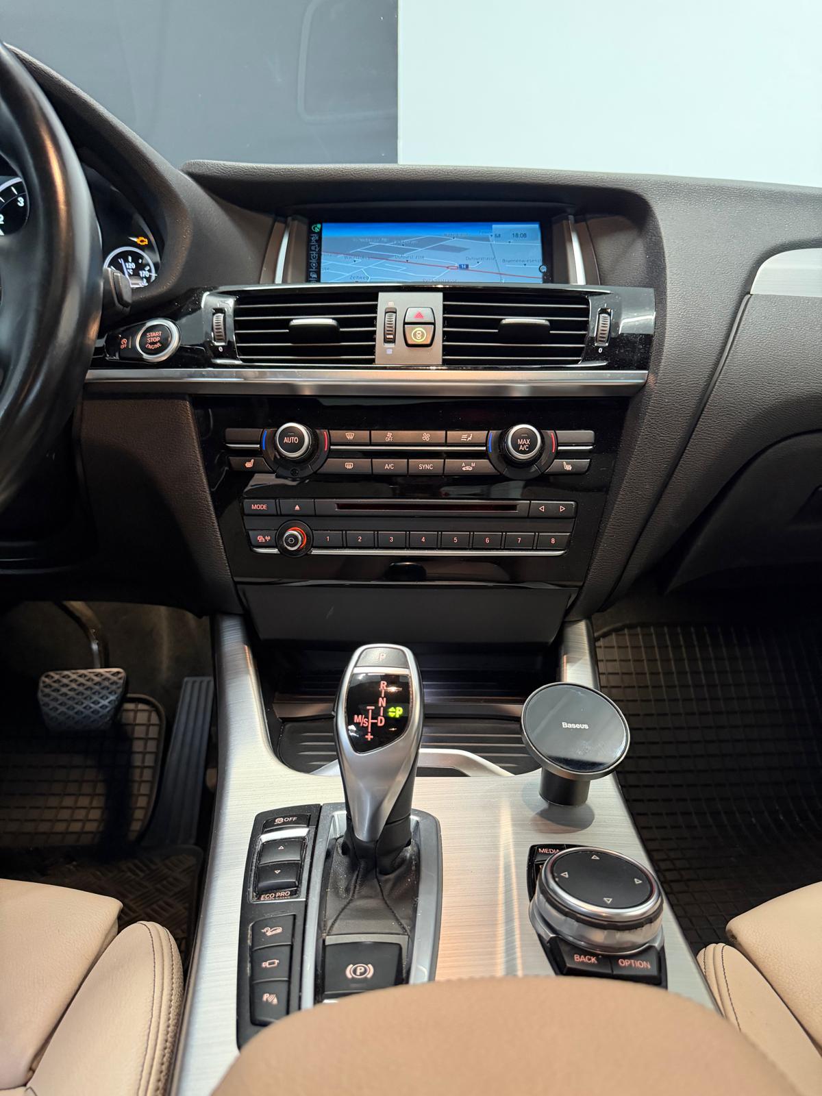 BMW X4 xDrive 35i xLine Steptronic ***CH-Fahrzeug*** 360° Kammera / Totwinkel Assist-image-9