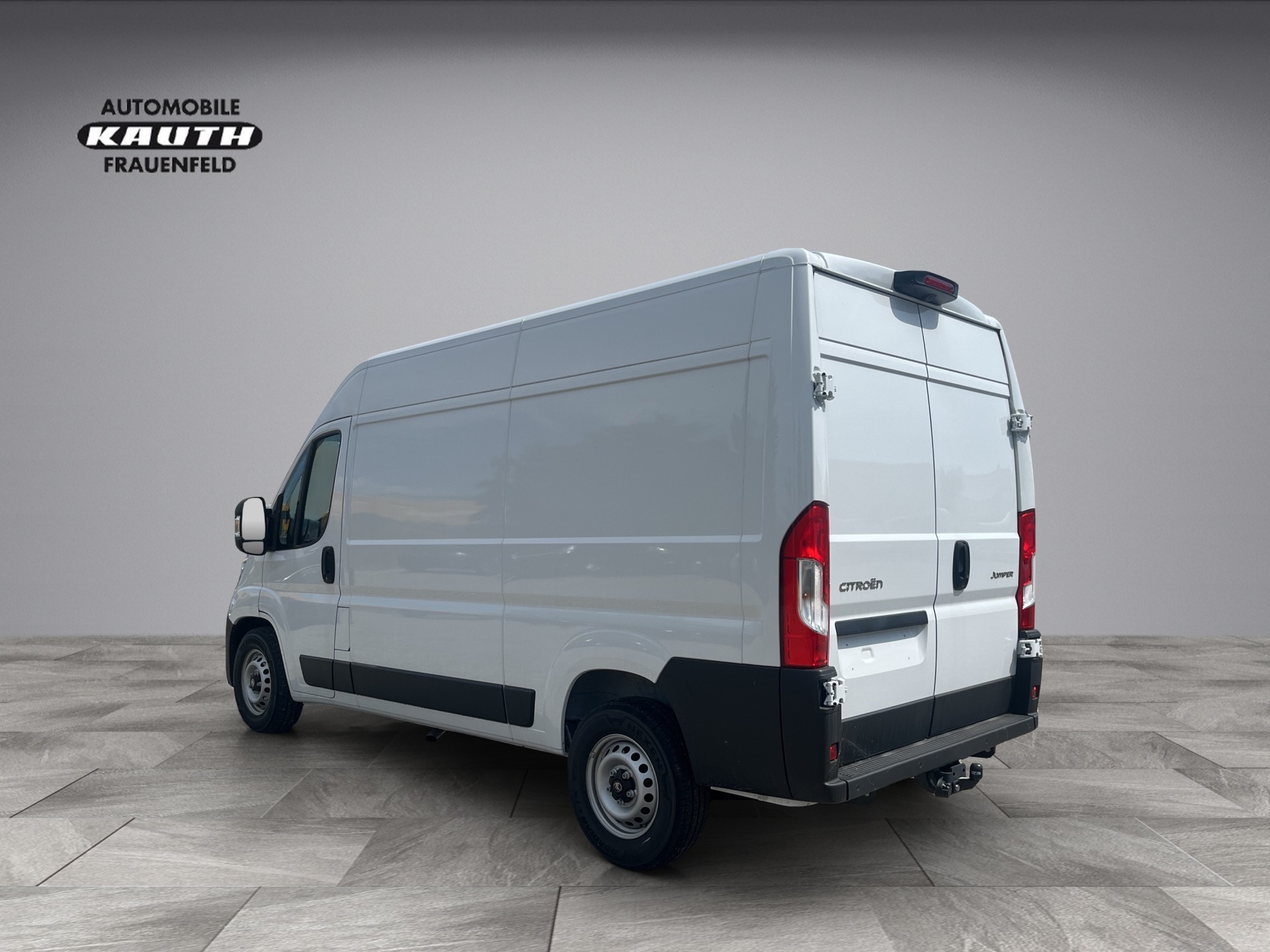 CITROEN new Jumper 2.2 BlueHDI 140 PS L2H2 Automatic-image-2