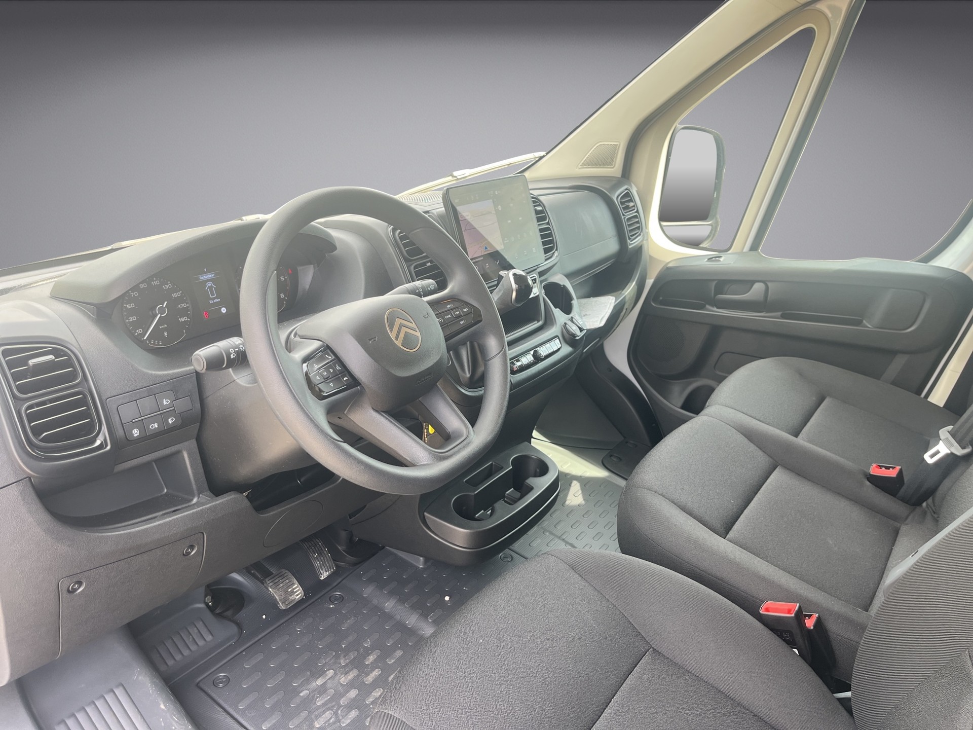 CITROEN new Jumper 2.2 BlueHDI 140 PS L2H2 Automatic-image-9