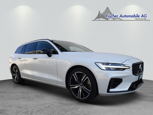 VOLVO V60 T8 eAWD R-Design-image-0