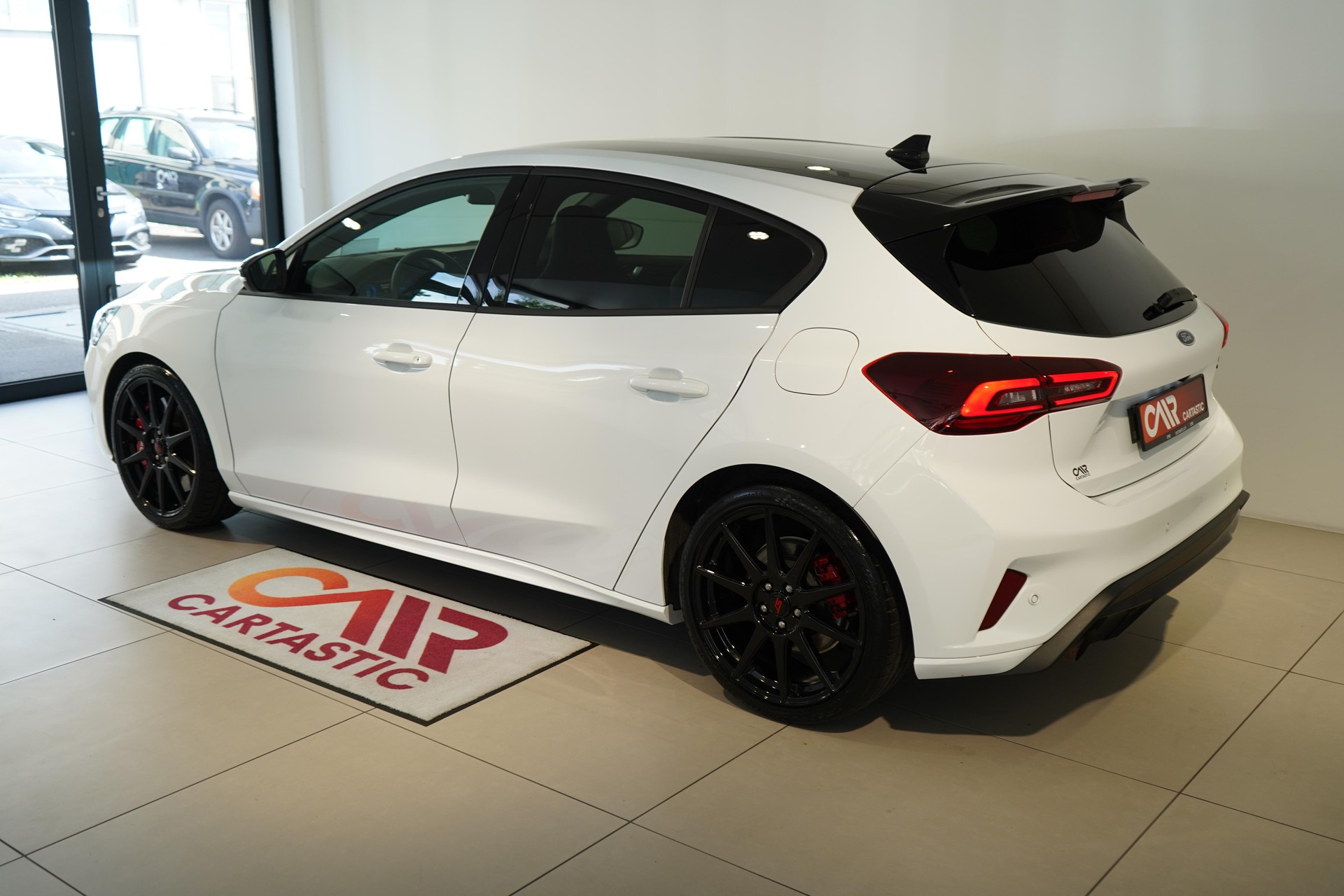 FORD Focus 2.3 EcoB ST X-image-3