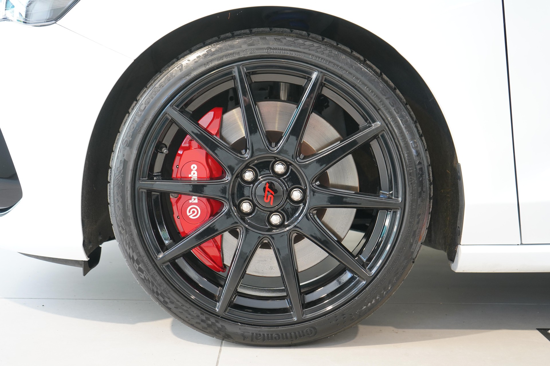 FORD Focus 2.3 EcoB ST X-image-24