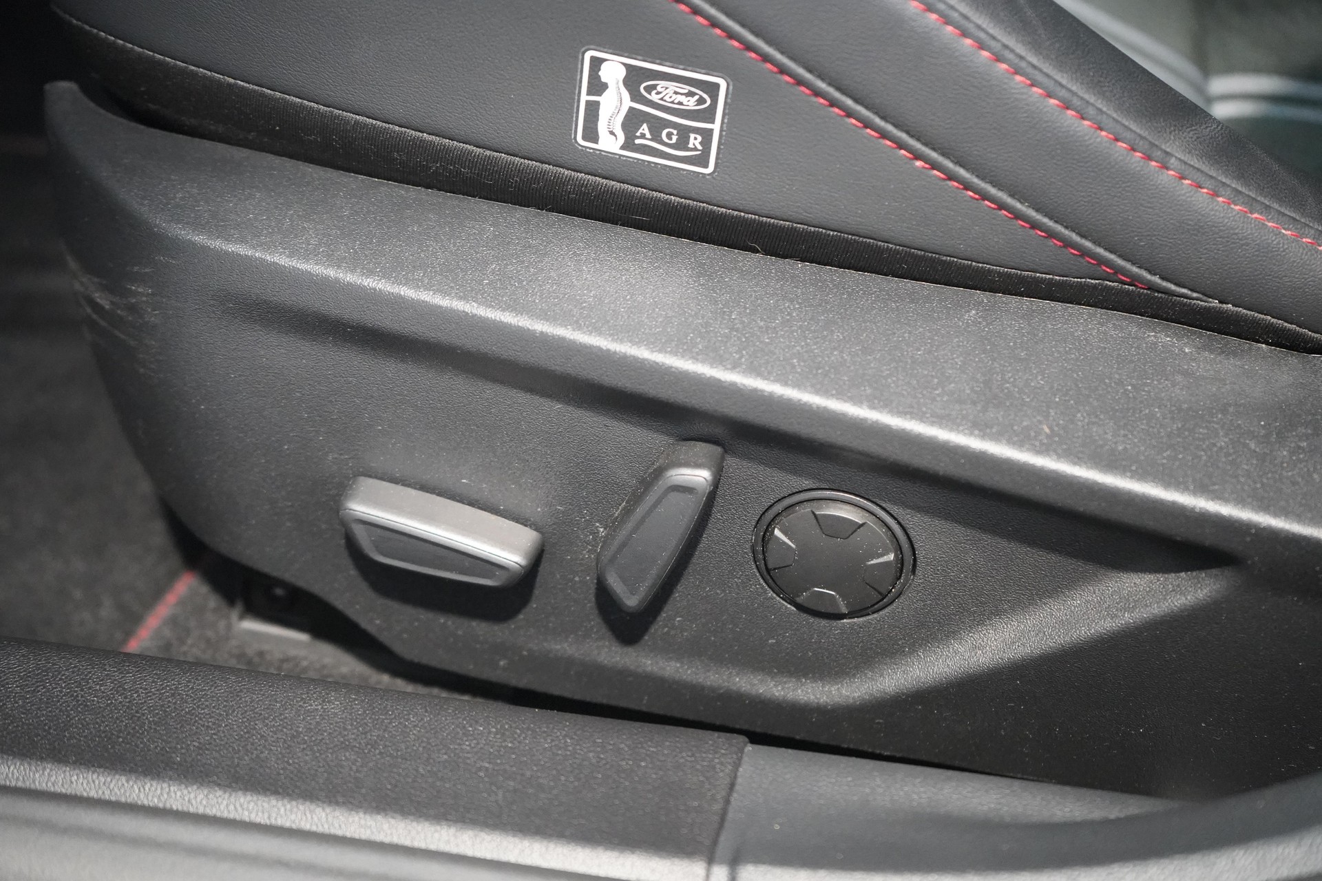 FORD Focus 2.3 EcoB ST X-image-14