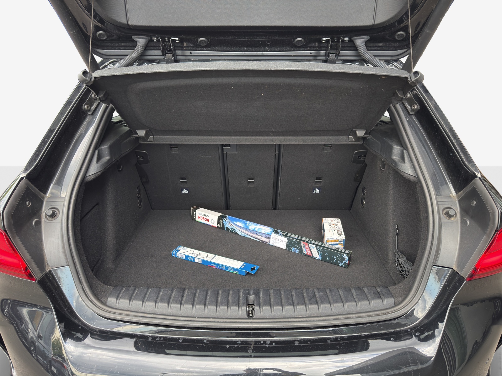 BMW 118i M Sport Steptronic-image-12