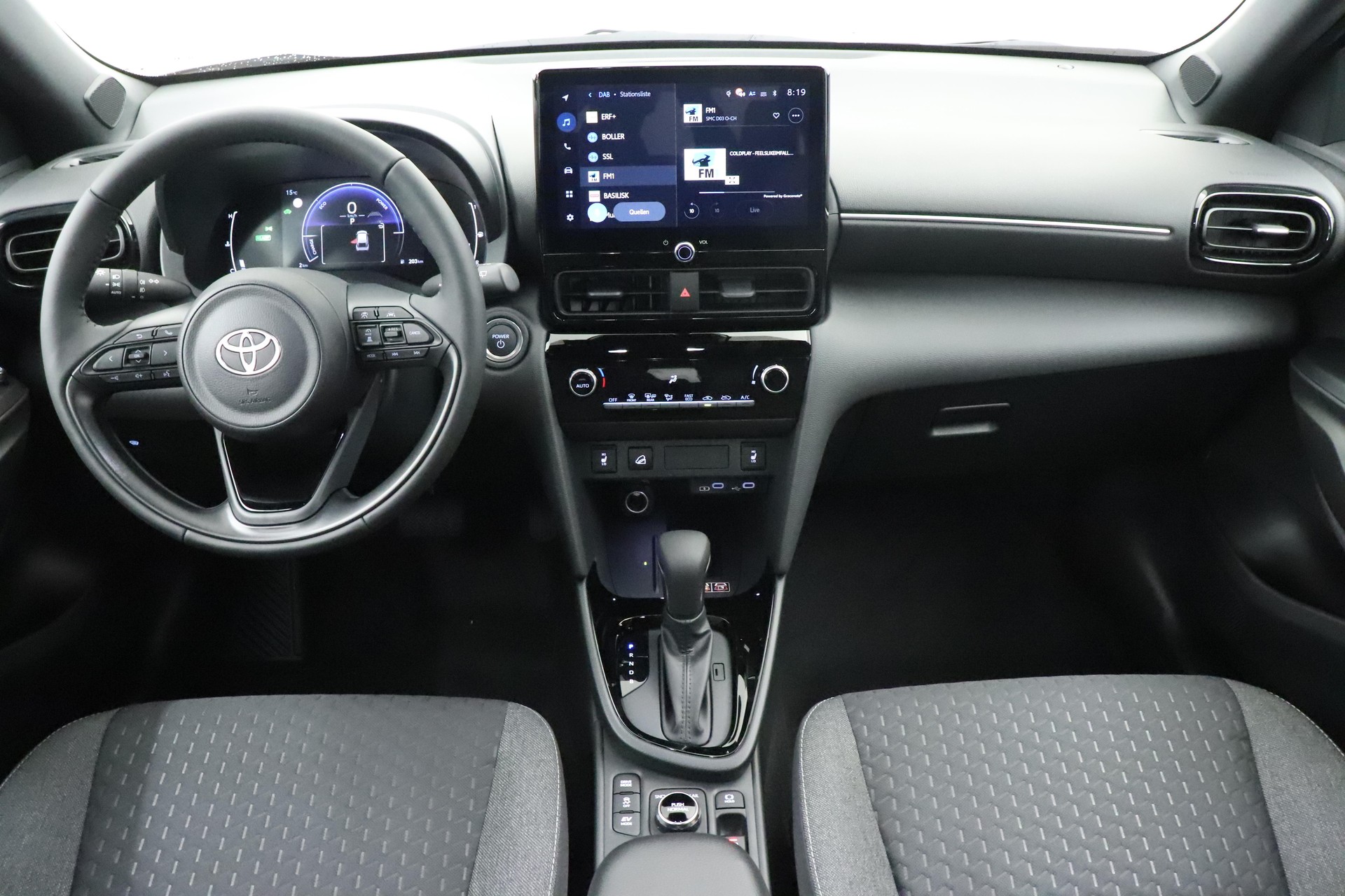 TOYOTA Yaris Cross 1.5 VVT-i HSD Trend AWD-i-image-8
