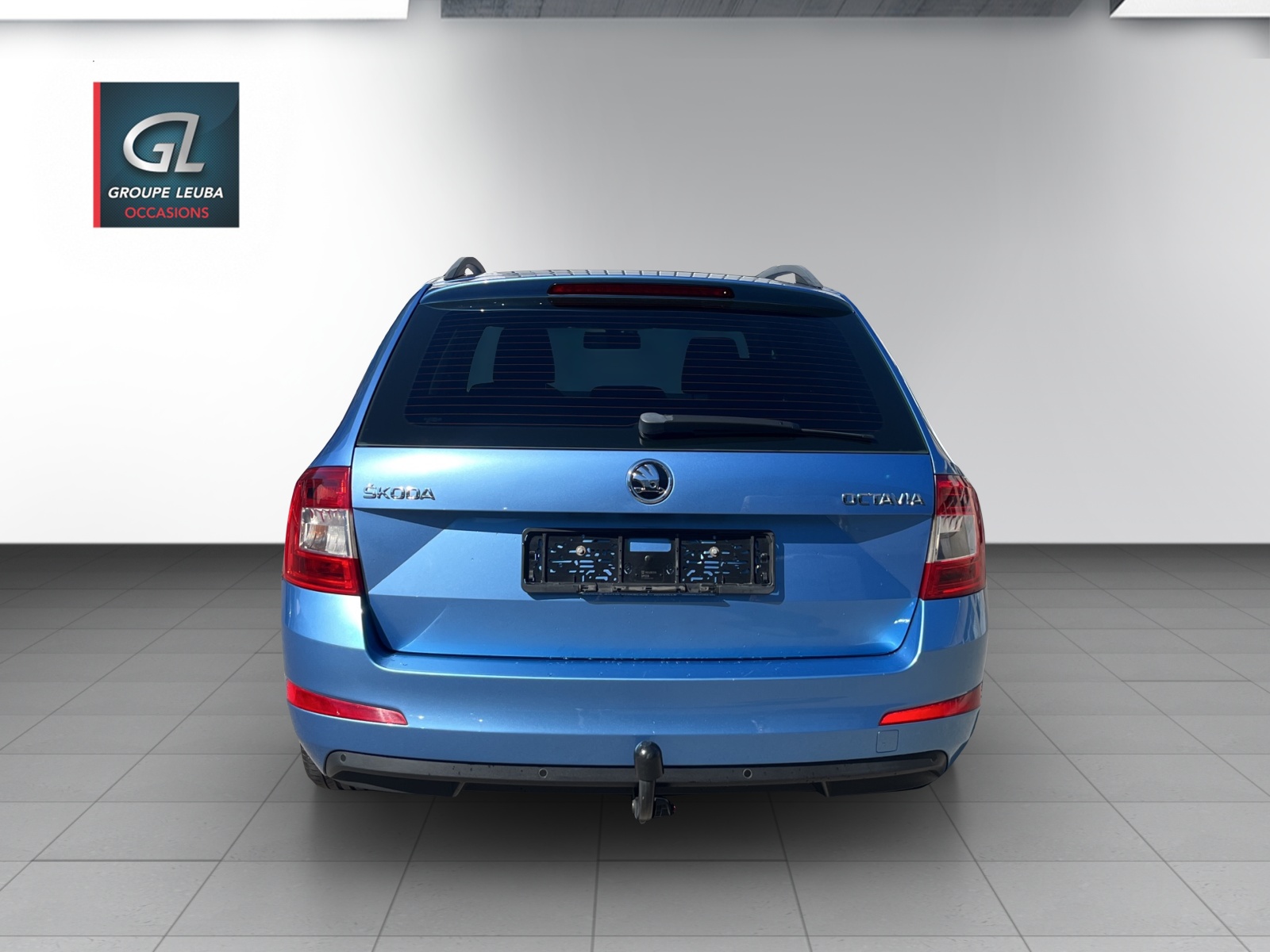 SKODA Octavia Combi 2.0 TDI Style-image-4