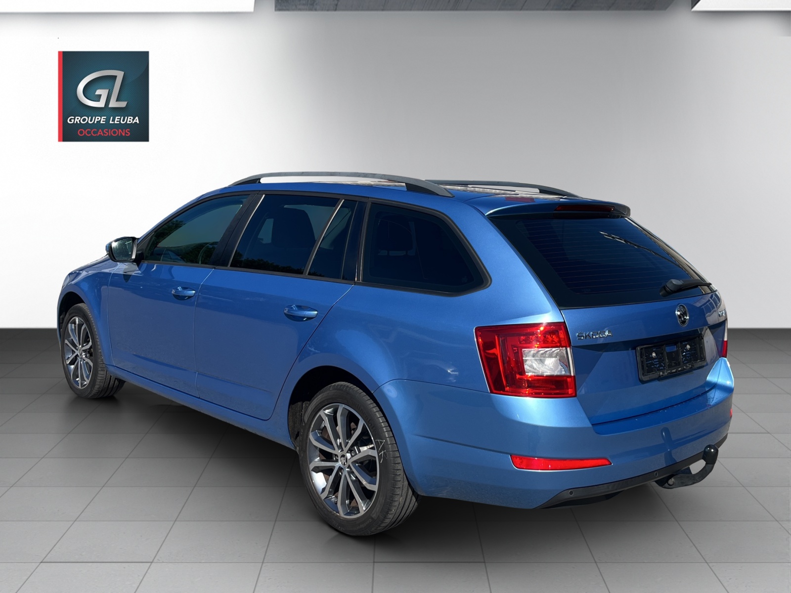 SKODA Octavia Combi 2.0 TDI Style-showroom-element-3