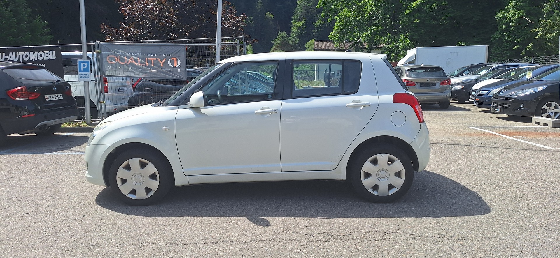 SUZUKI Swift 1.3i 16V GL Top 4x4-image-2
