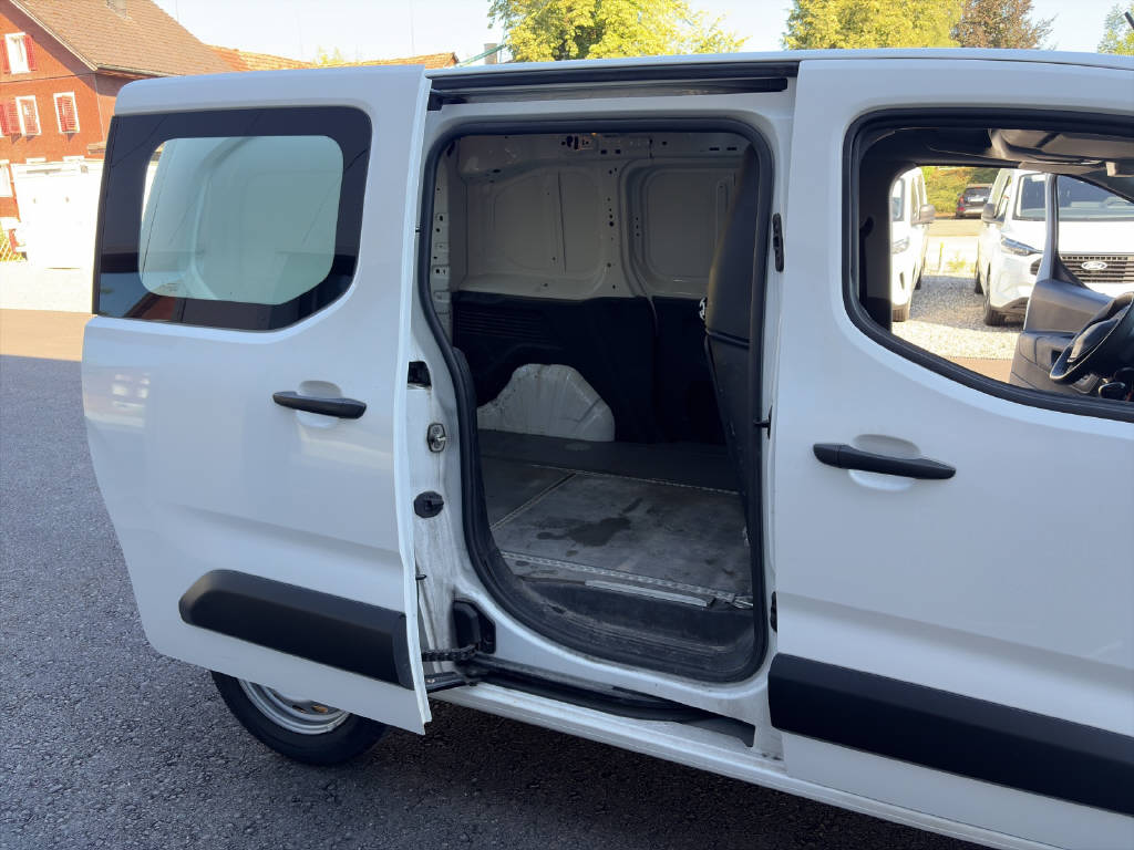 PEUGEOT Partner Kaw. 1000 Standard 1.5 BlueHDI 130 PS Premium-image-14