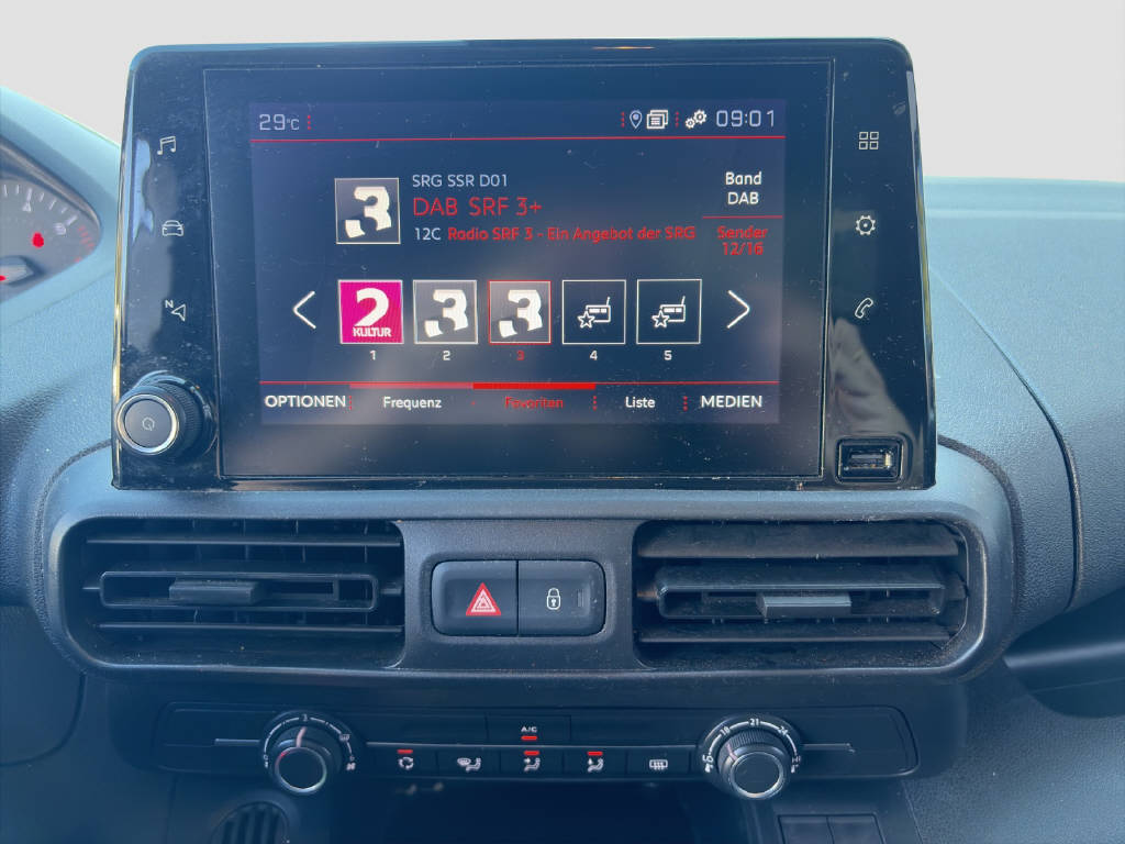 PEUGEOT Partner Kaw. 1000 Standard 1.5 BlueHDI 130 PS Premium-image-10