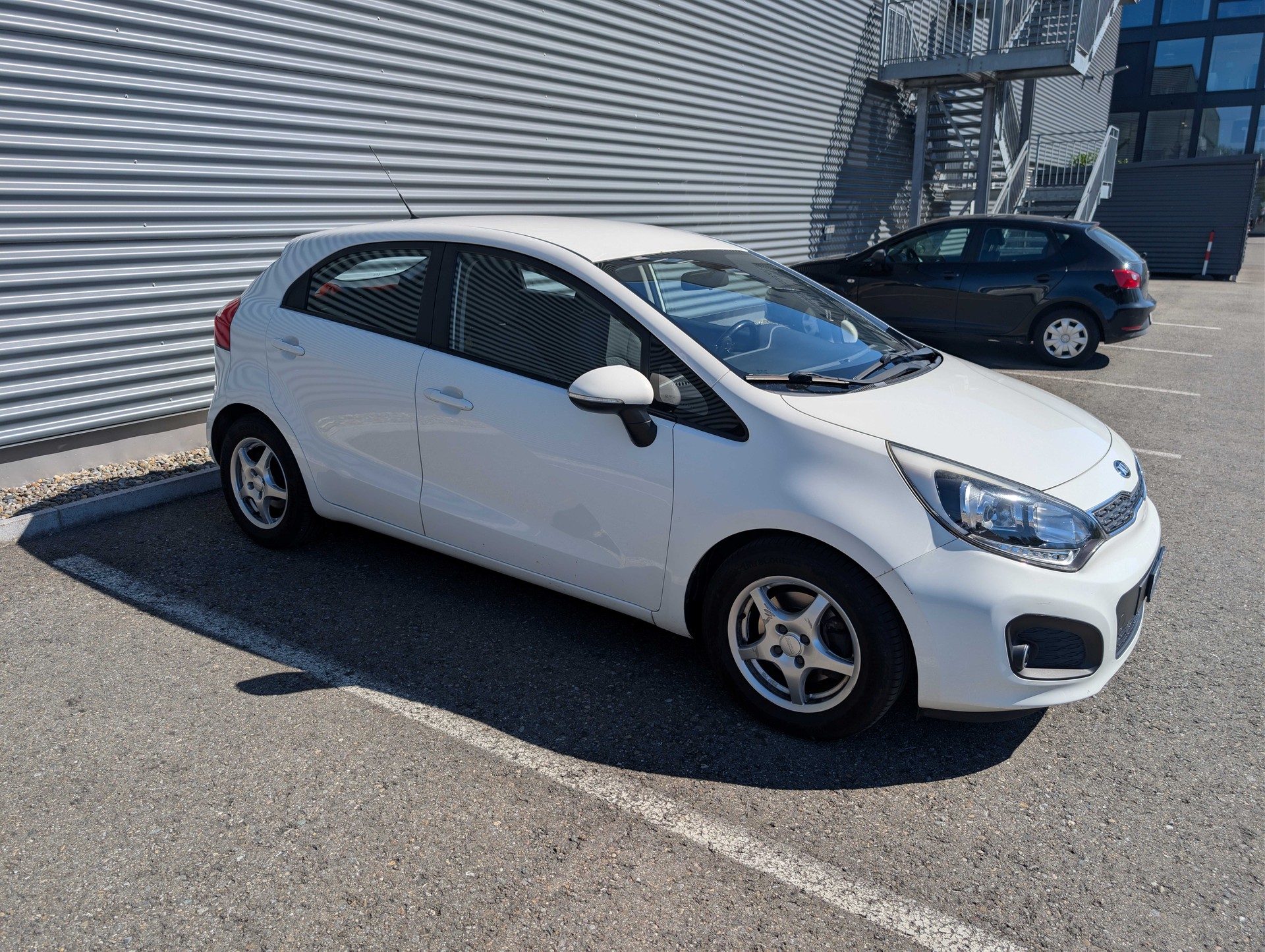 KIA 1.4 CVVT Style-image-2