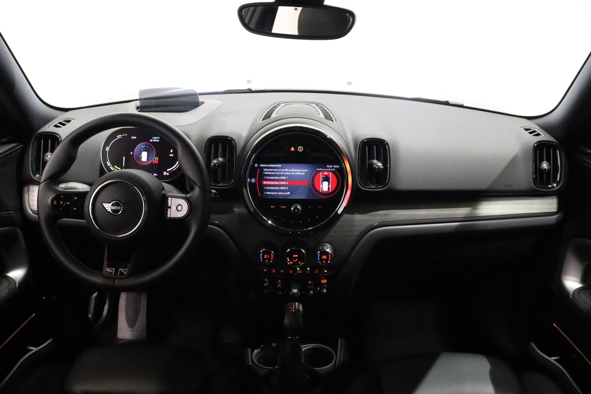 MINI Countryman F60 1.5i Cooper S E ALL4-image-9