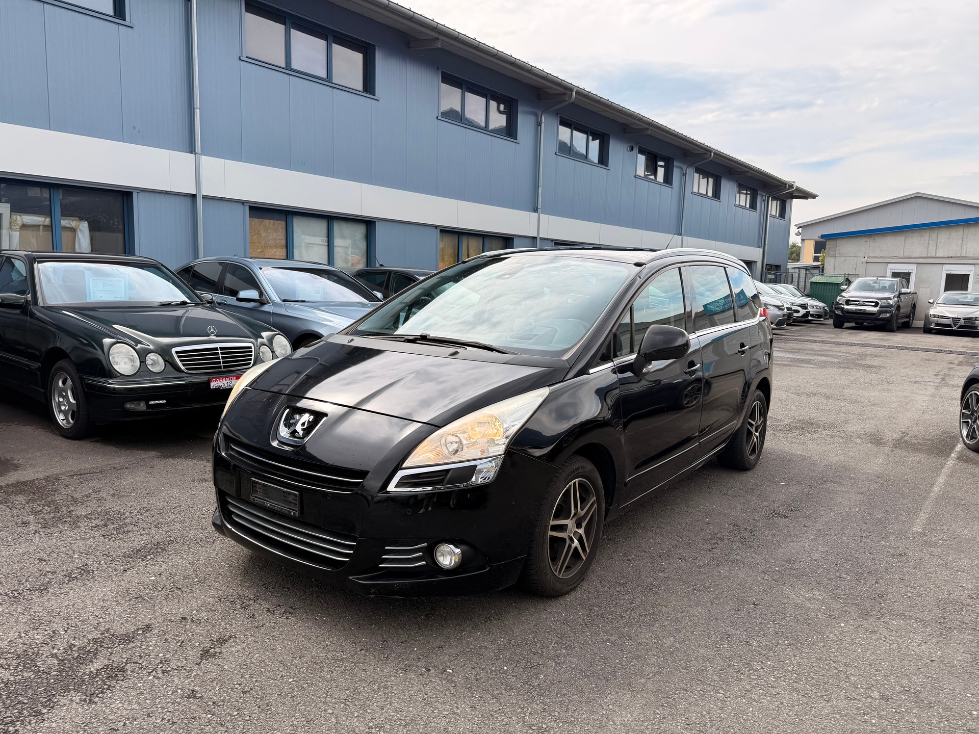 PEUGEOT 5008 2.0 HDI Business