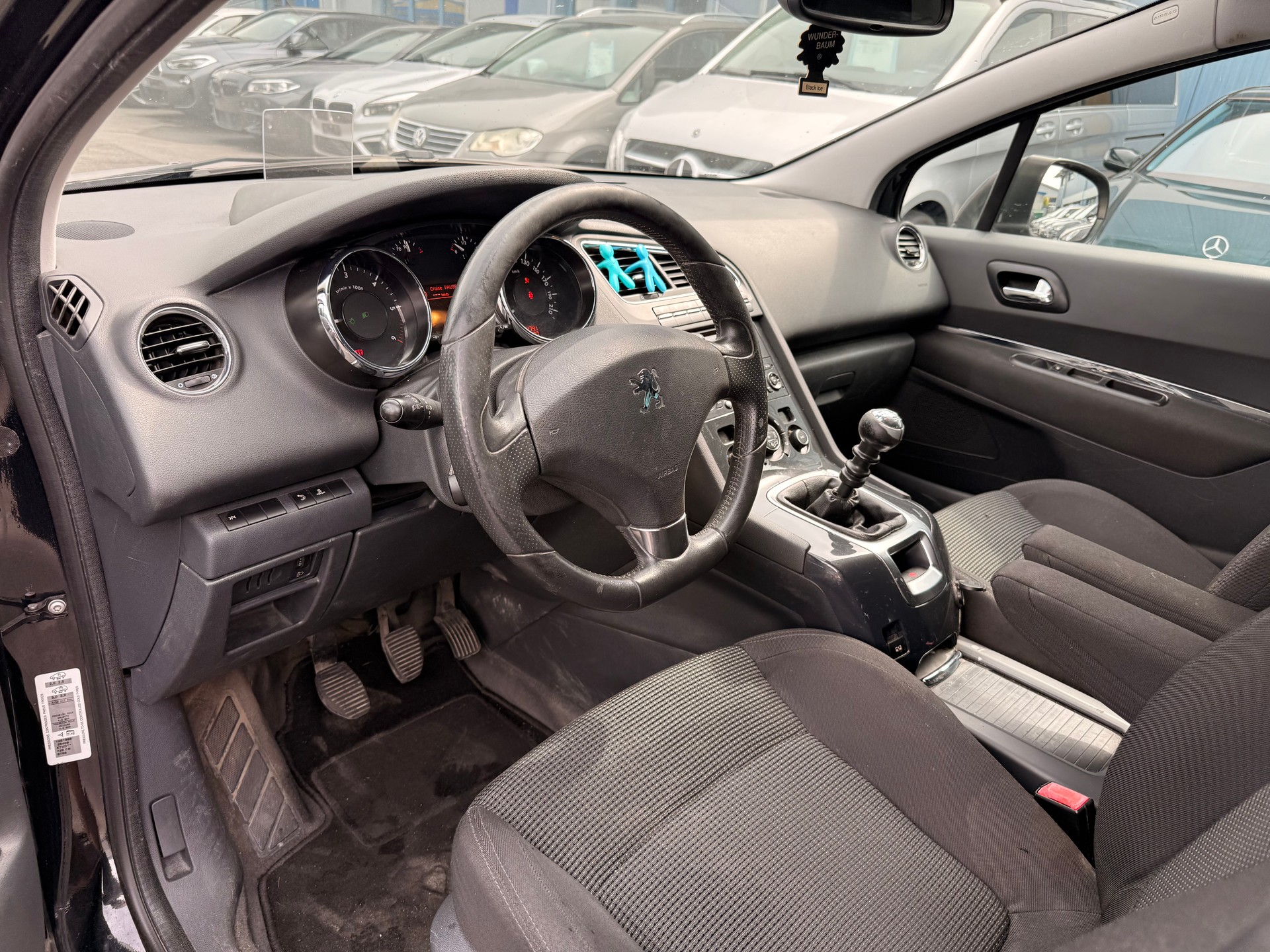 PEUGEOT 5008 2.0 HDI Business-image-6