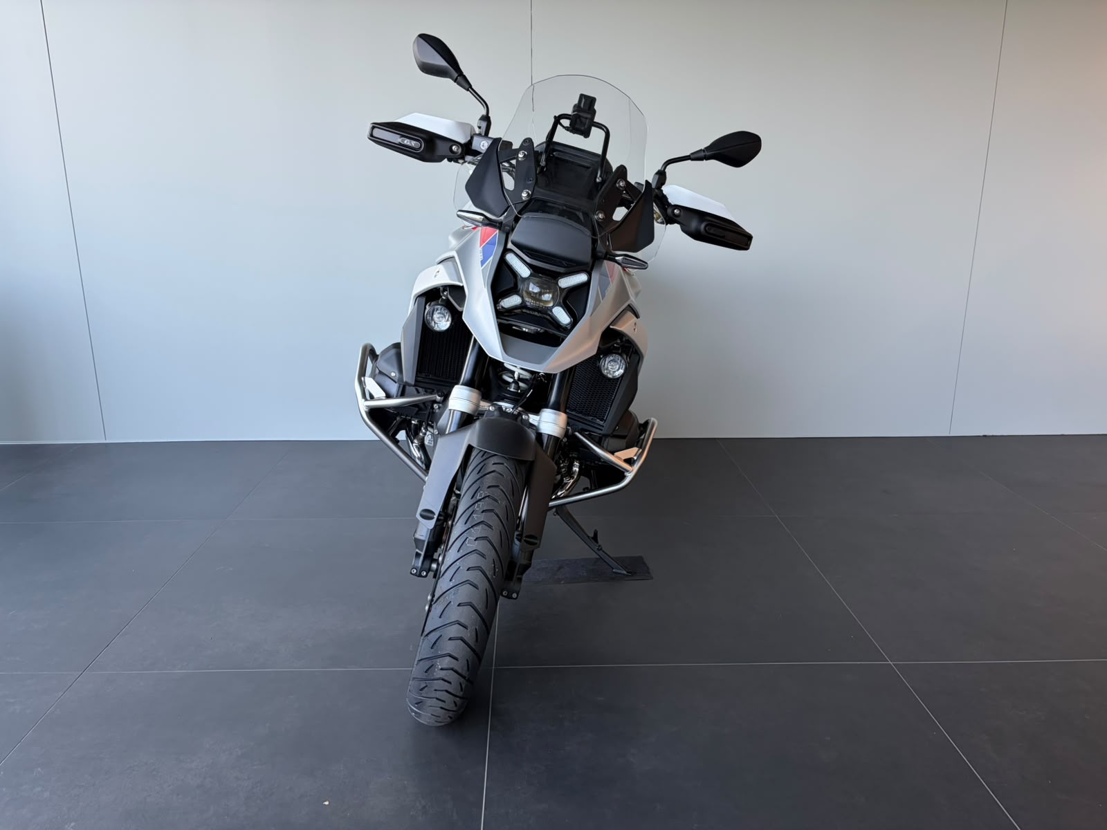BMW R 1300 GS - mit 2.94%-Leasing ab 283.-/Monat möglich*-showroom-element-2