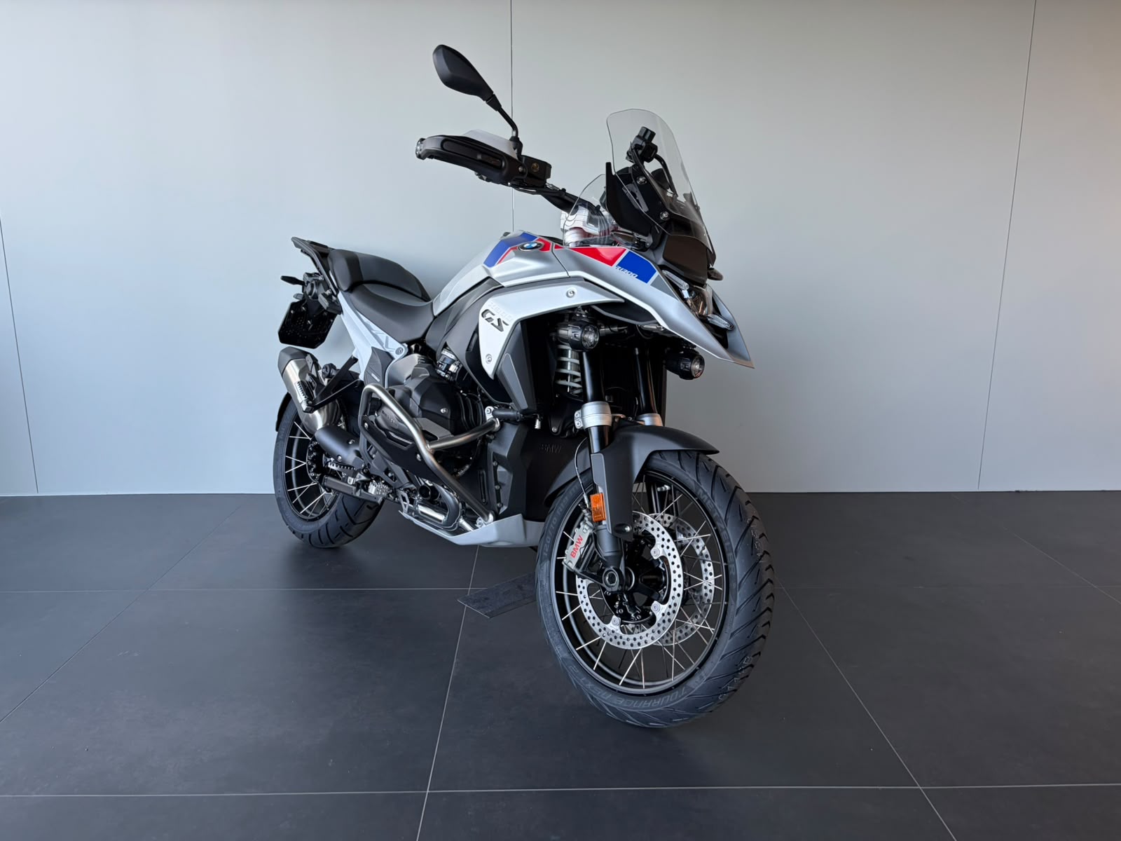 BMW R 1300 GS - mit 2.94%-Leasing ab 283.-/Monat möglich*-showroom-element-1