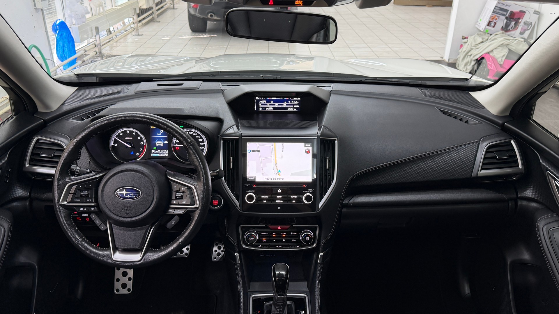 SUBARU Forester 2.0i e-Boxer Luxury Lineartronic-image-8