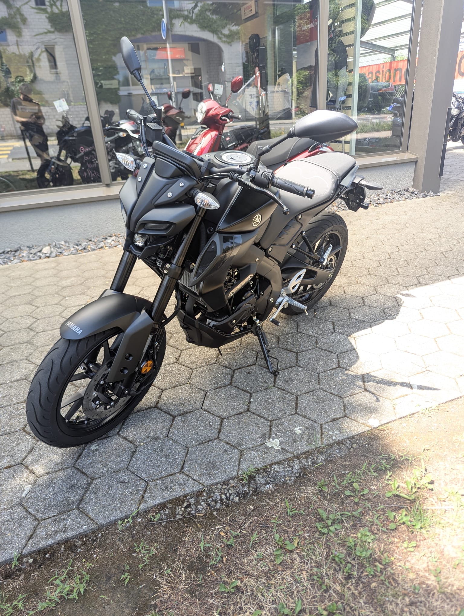 YAMAHA MT-125 ABS-image-1