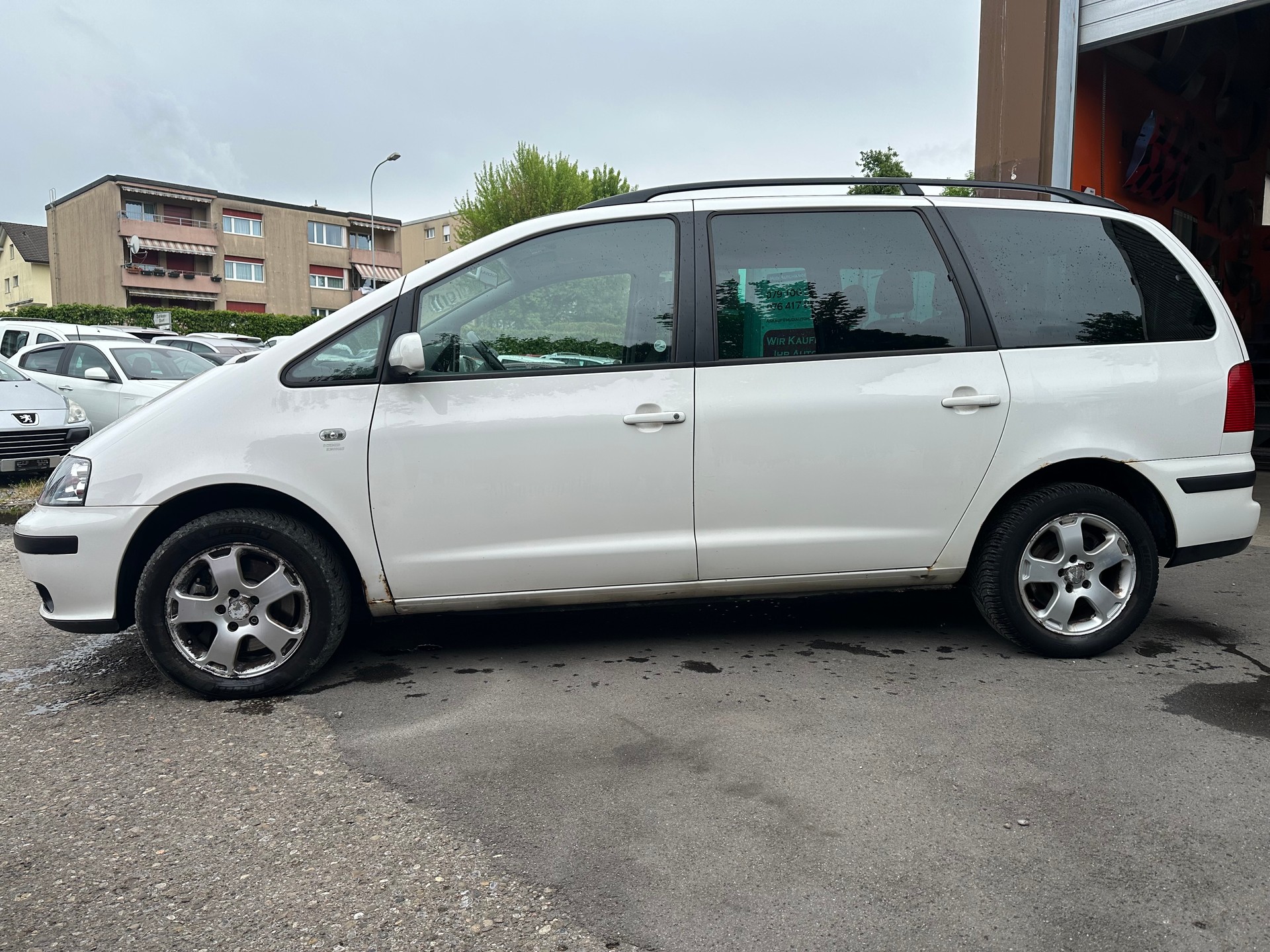 SEAT Alhambra 2.8 VR6 Sport 4x4-image-6