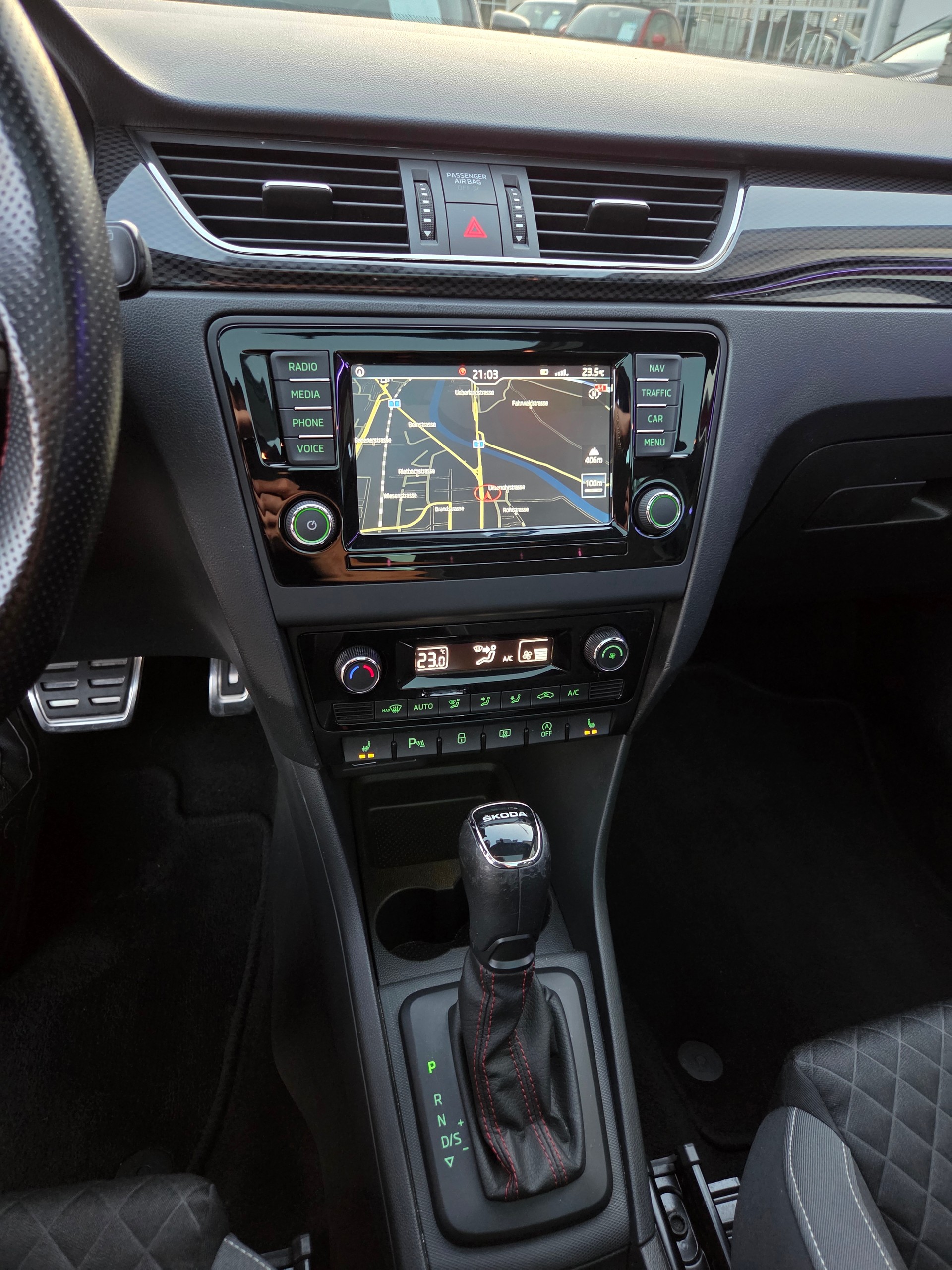 SKODA Rapid Spaceback 1.0 TSI Monte Carlo DSG-image-18