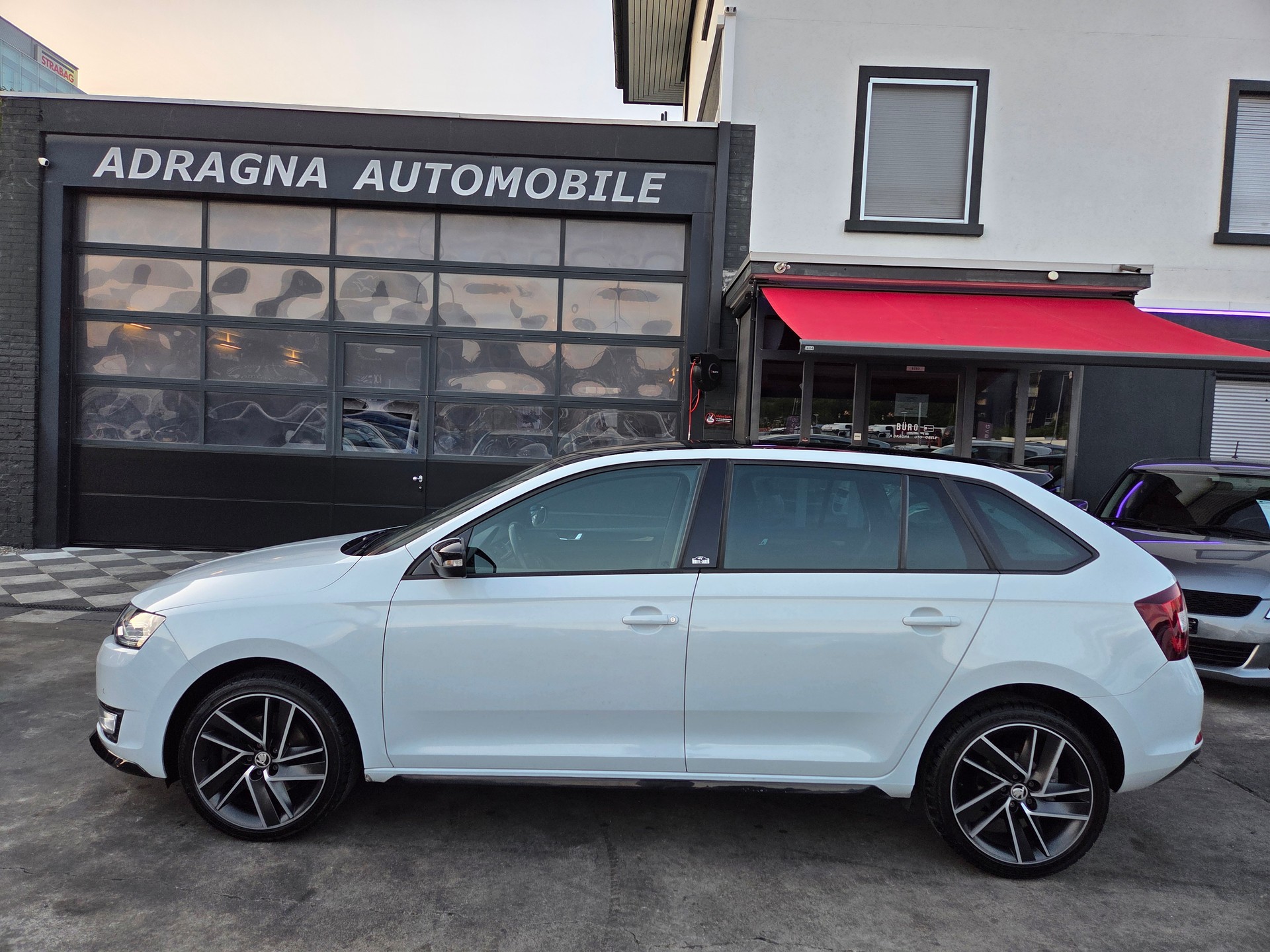 SKODA Rapid Spaceback 1.0 TSI Monte Carlo DSG-showroom-element-3