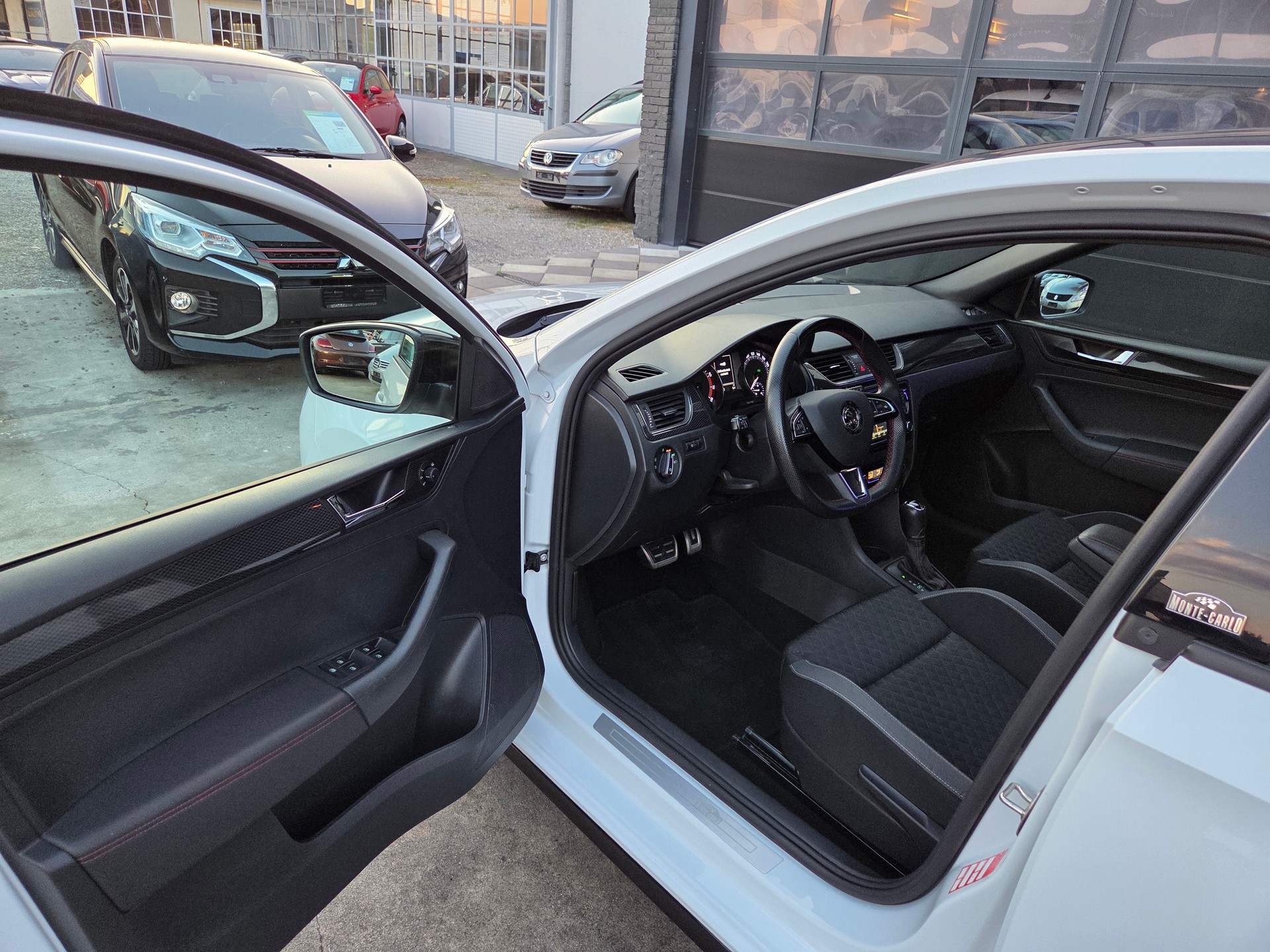 SKODA Rapid Spaceback 1.0 TSI Monte Carlo DSG-image-11
