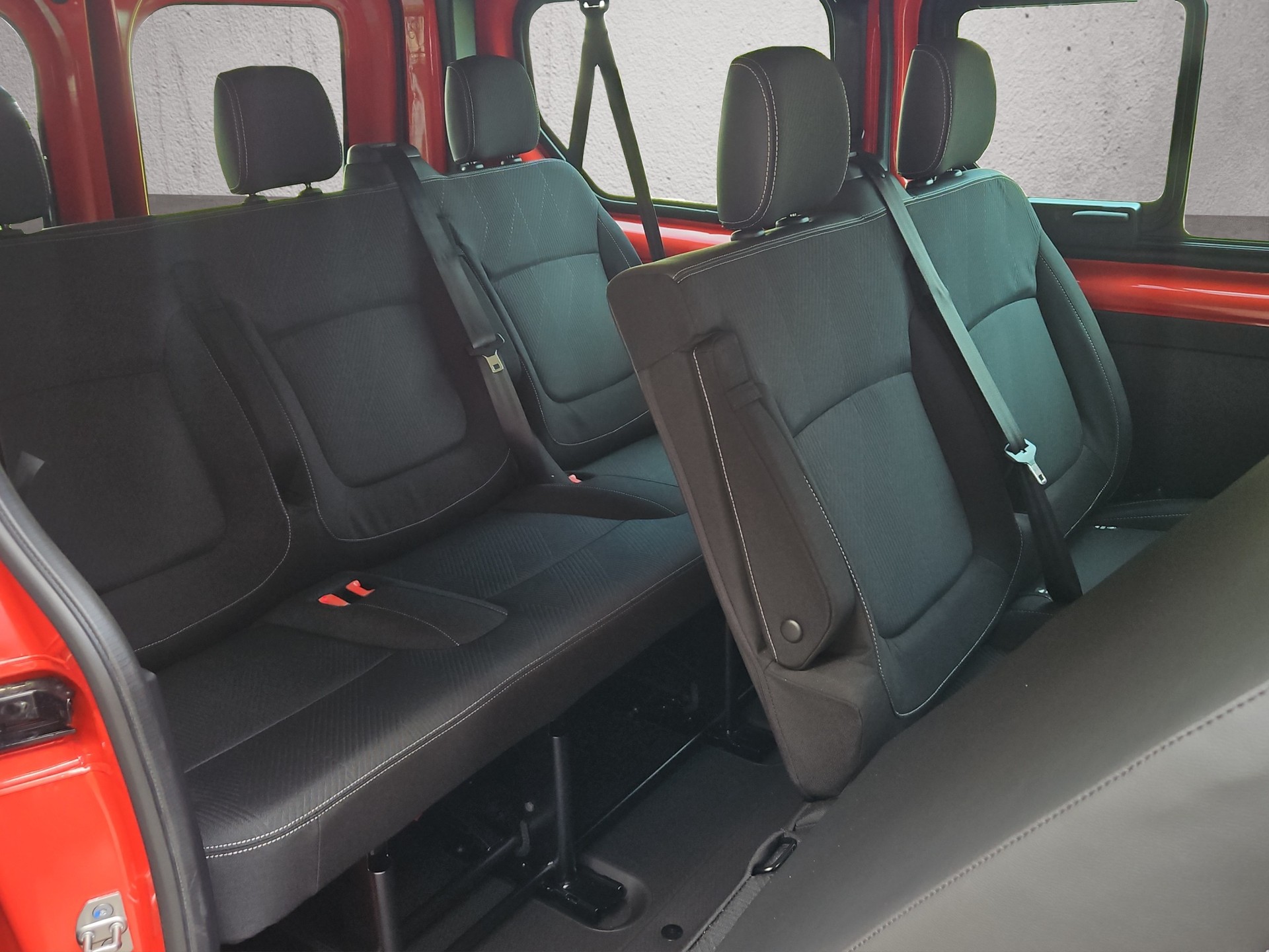 NISSAN Primastar DCT 170 L1H1 Tekna 8Plätzer FT-image-20