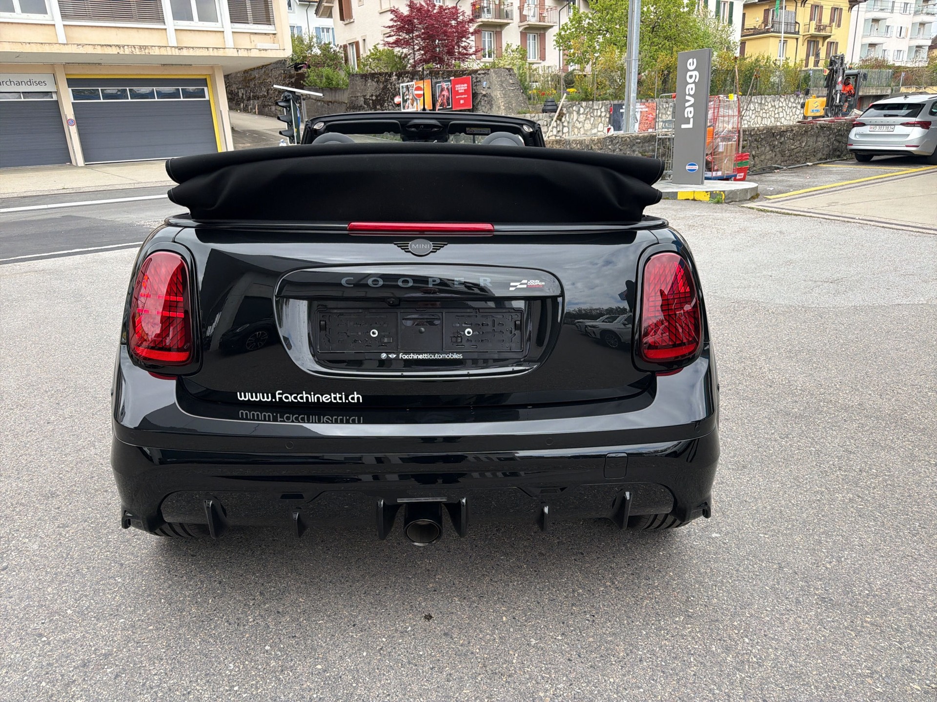 MINI Cooper John Cooper Works Cabriolet DKG-image-12