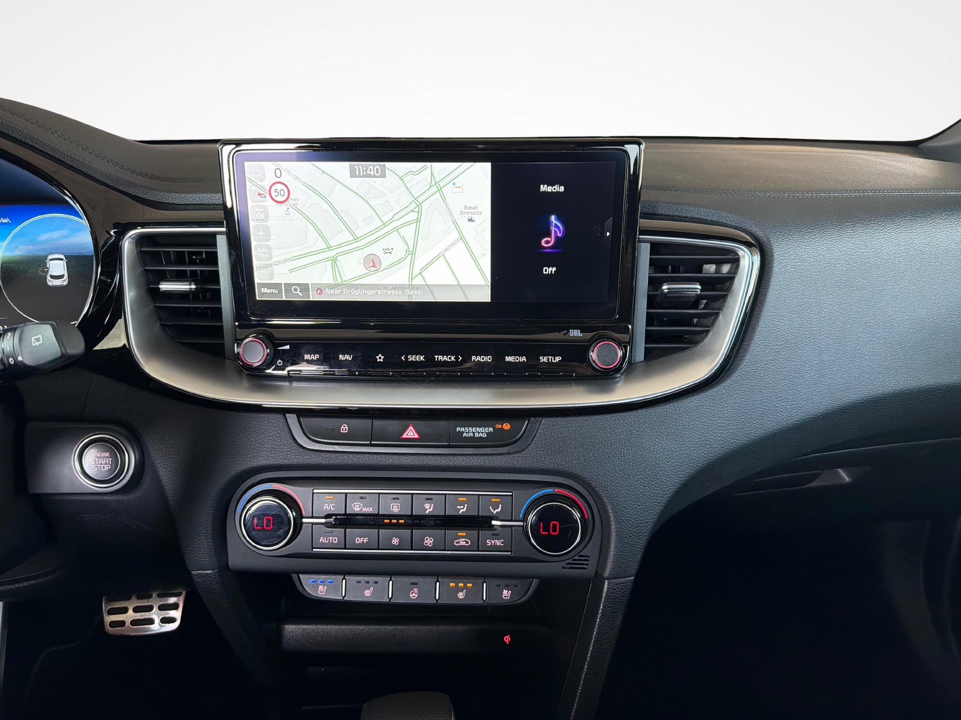 KIA XCeed 1.5 T-GDi GT-Line-image-10
