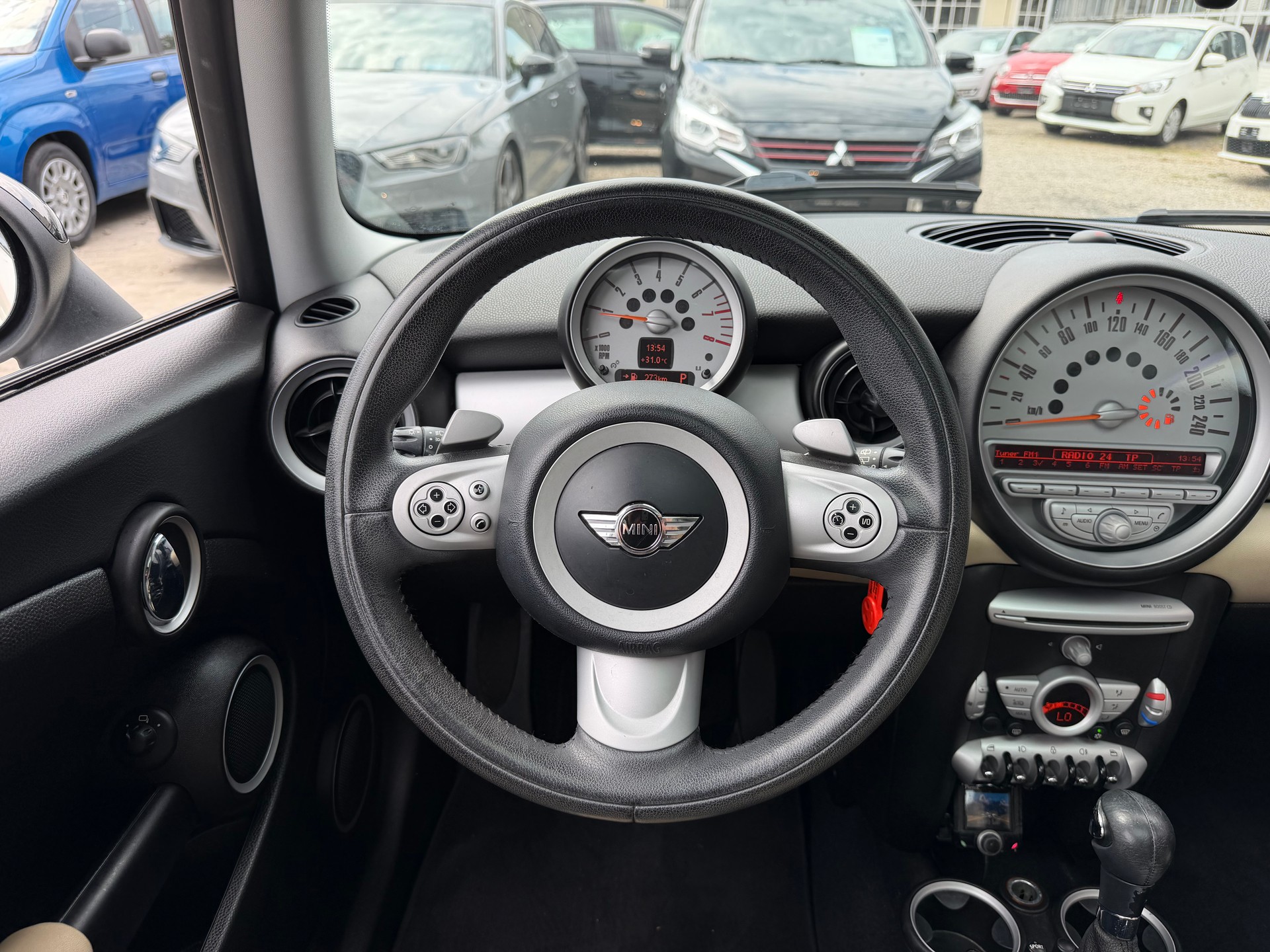 MINI Cooper-image-15