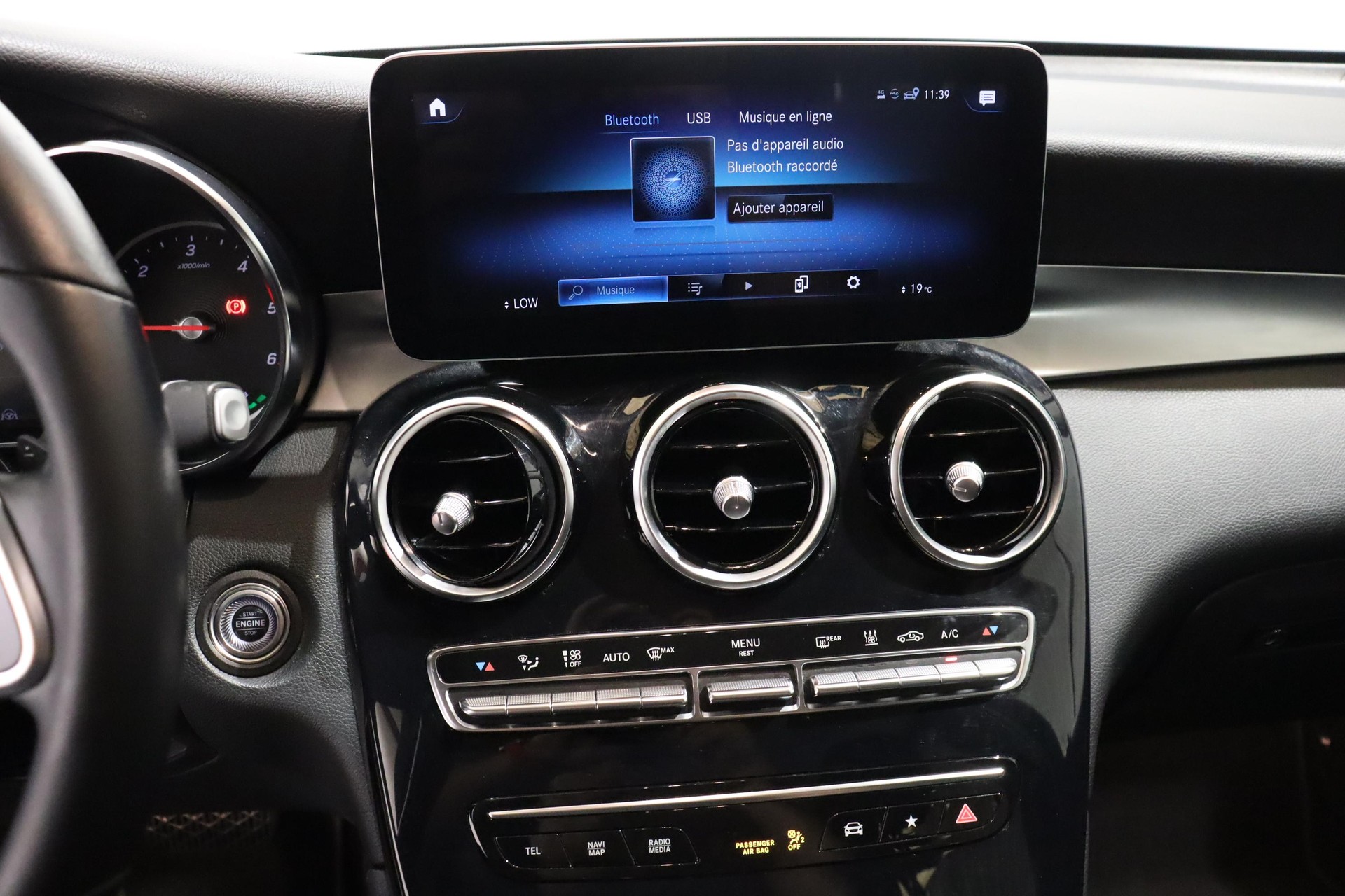 MERCEDES-BENZ GLC 300 de 4m-image-17