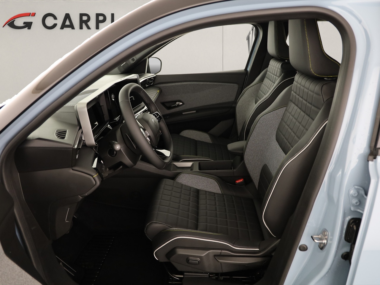 RENAULT R4 E-Tech Comfort Range iconic-image-5
