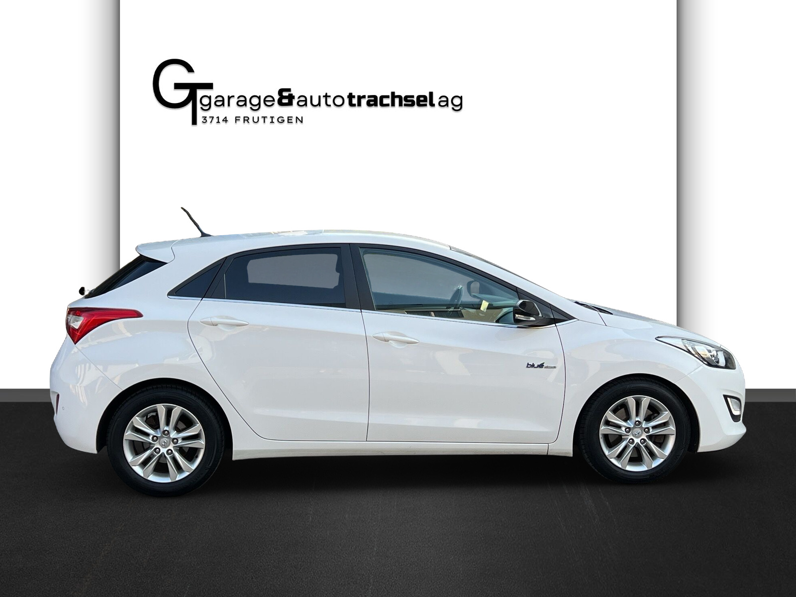 HYUNDAI i30 1.6 GDI Style-image-5