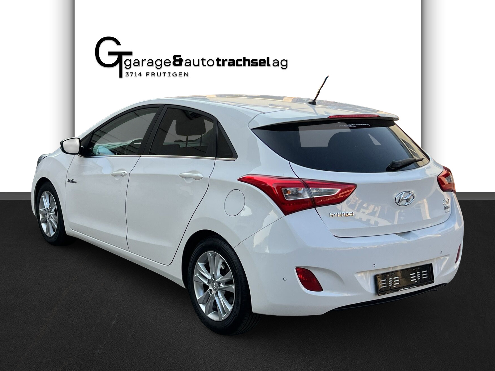 HYUNDAI i30 1.6 GDI Style-image-2