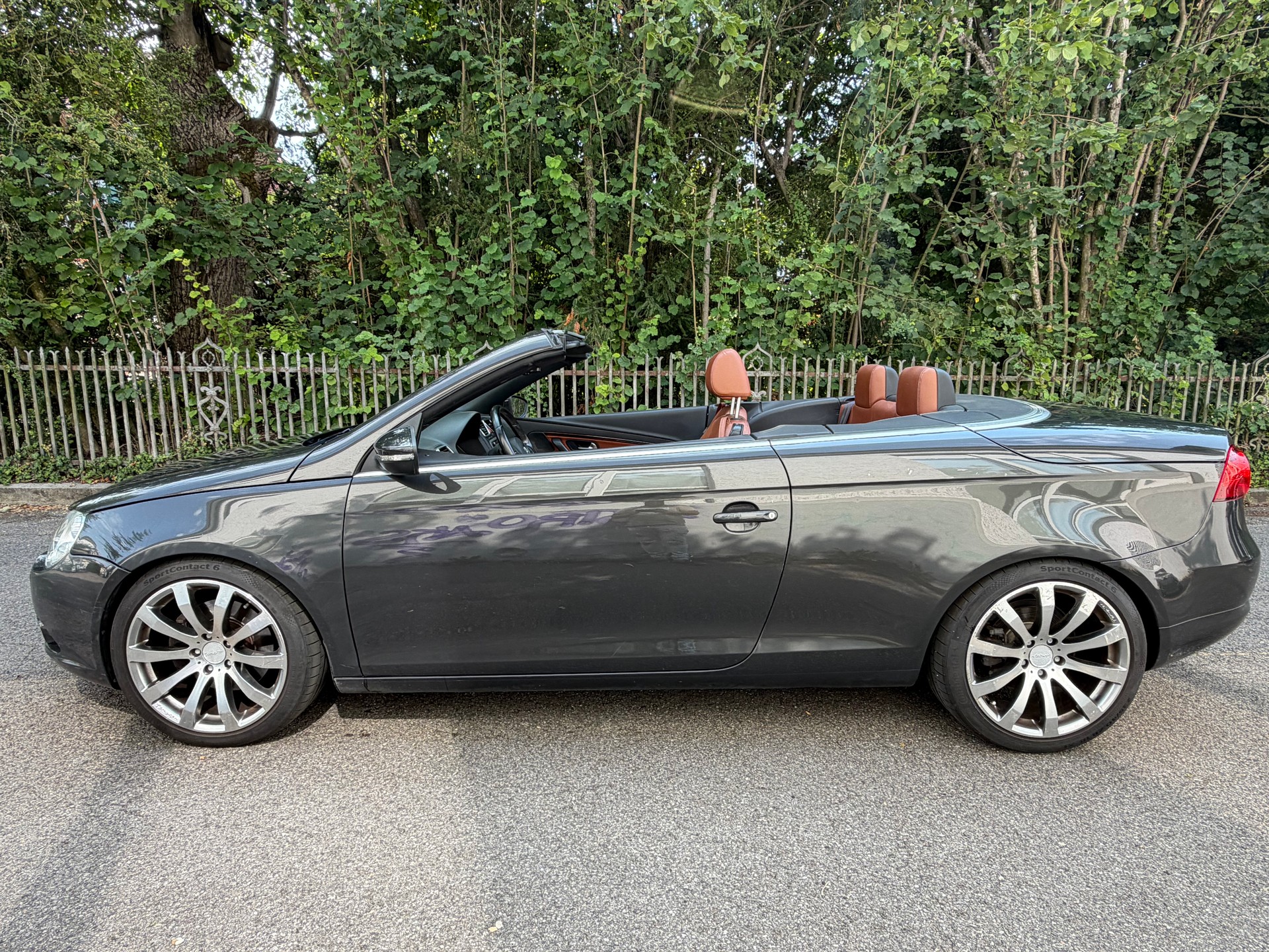 VW Eos 2.0 FSI Turbo Fashion-image-5